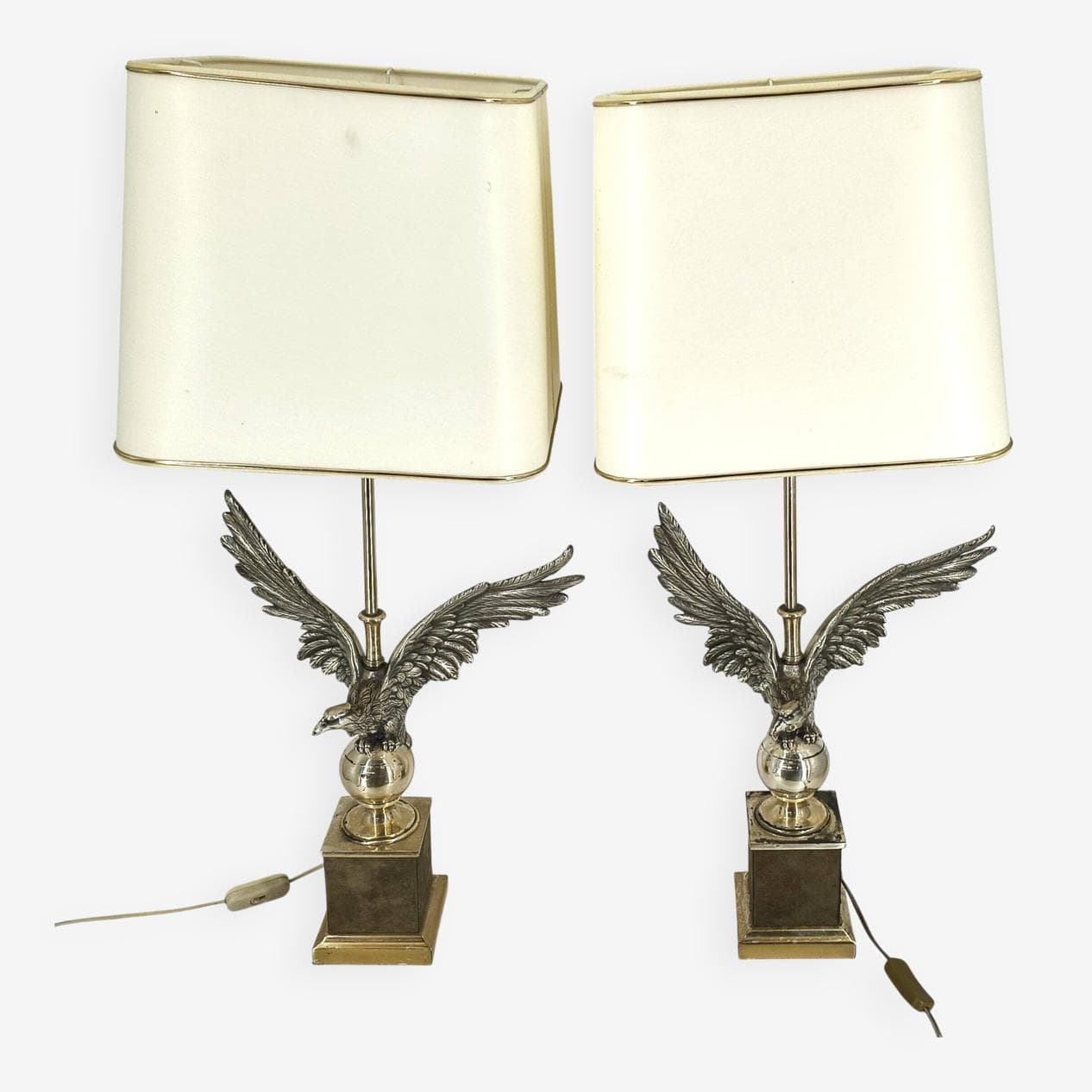 Para lamp stołowych orzeł, metal srebrny złoty, tkanina beżowa, Kanada, lata 70. - 328982