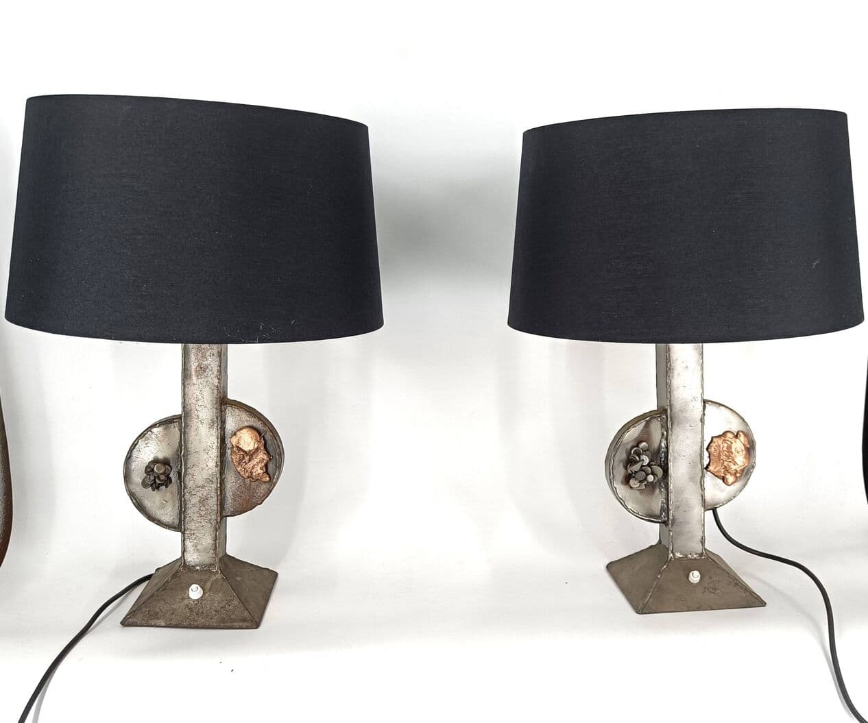 Para lamp stołowych brutalistycznych, aluminium srebrny, tkanina czarna, Belgia, lata 70. - 328927