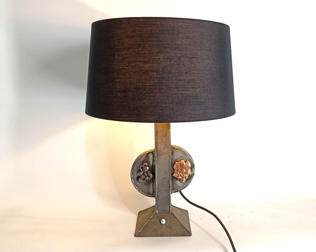 Para lamp stołowych brutalistycznych, aluminium srebrny, tkanina czarna, Belgia, lata 70. - 328921