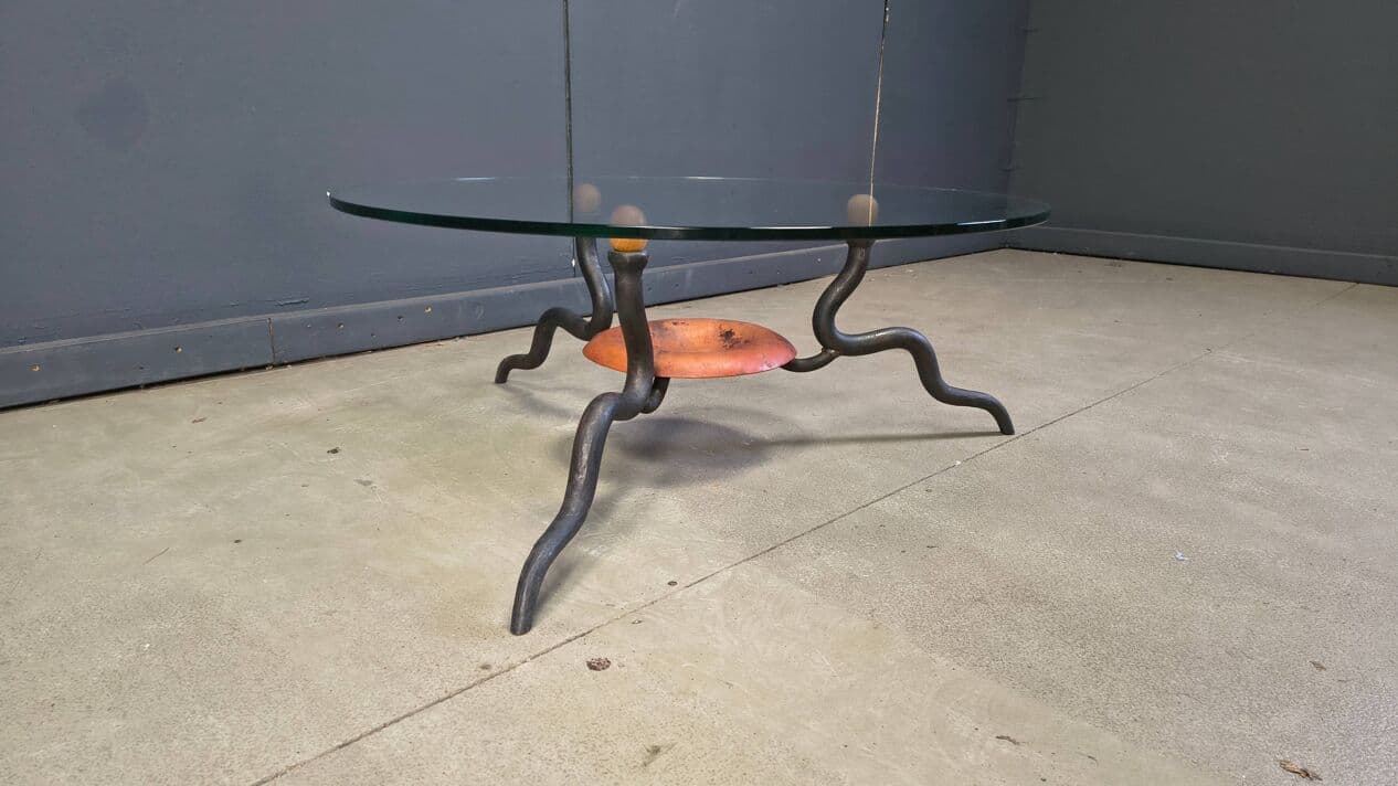 Coffee table, transparent glass, black iron, copper, Netherlands, 1970s. - 328872