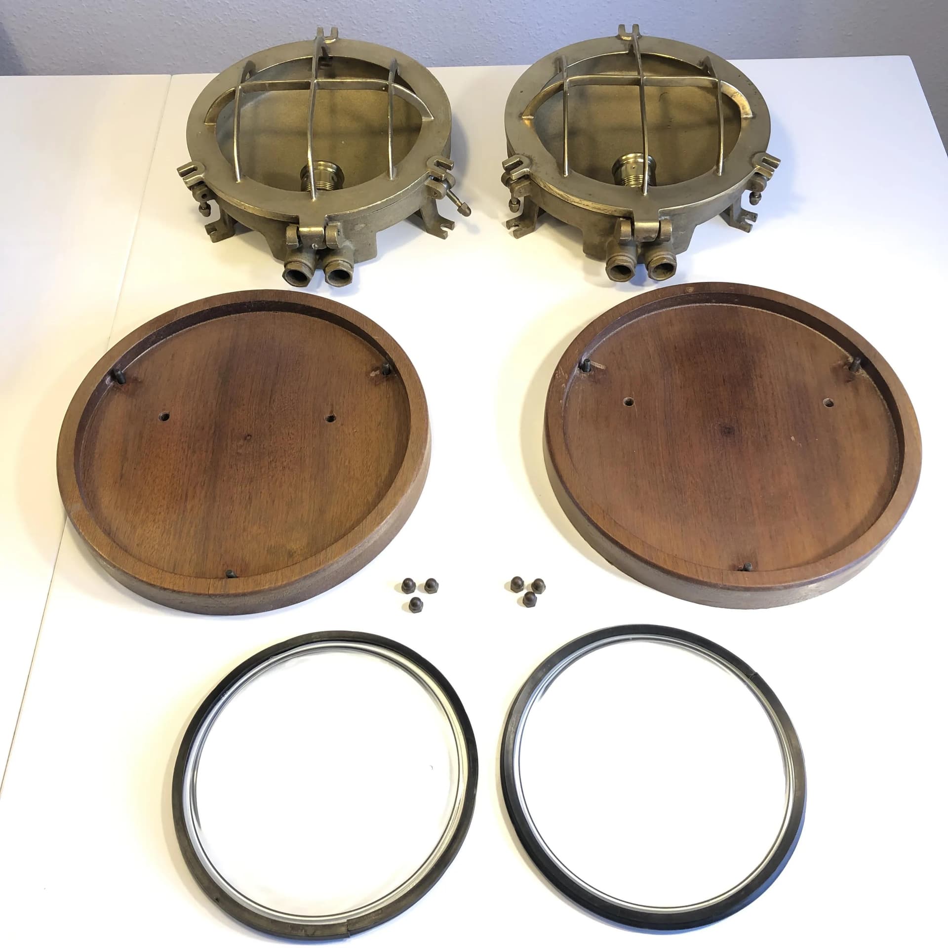 Para kinkietów, mosiądz miedziany, drewno tekowe, Niemcy, lata 70. - 24899