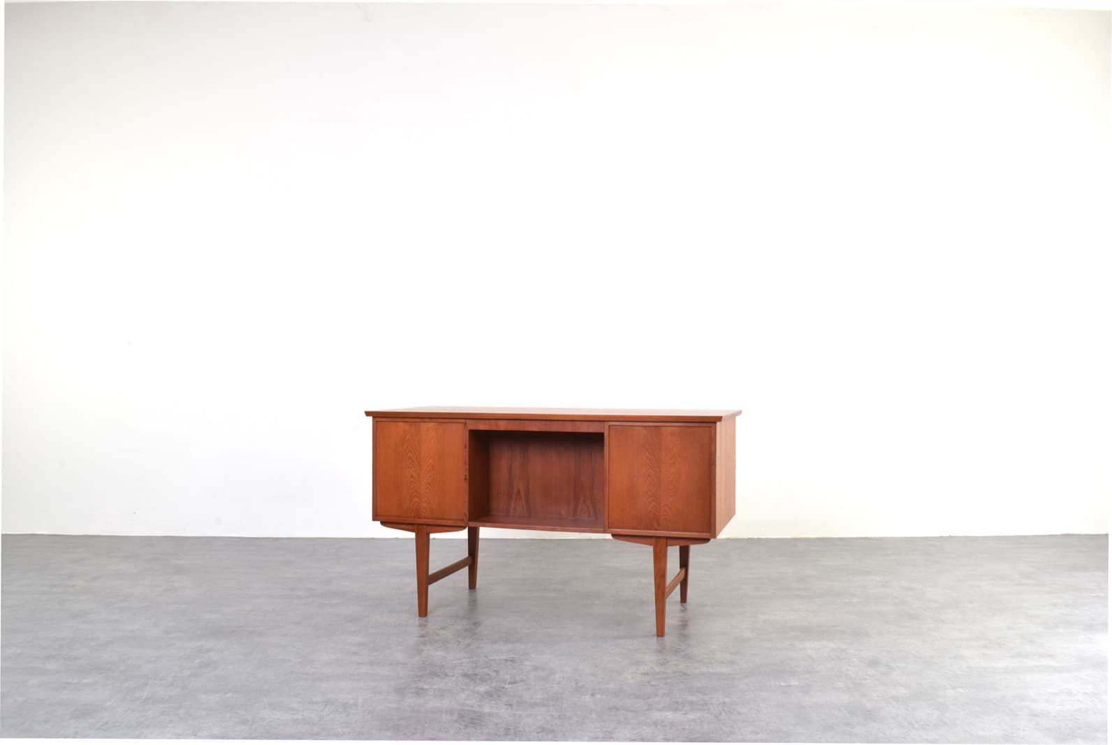 Desk, brown teak, Denmark, 1960s - 331671