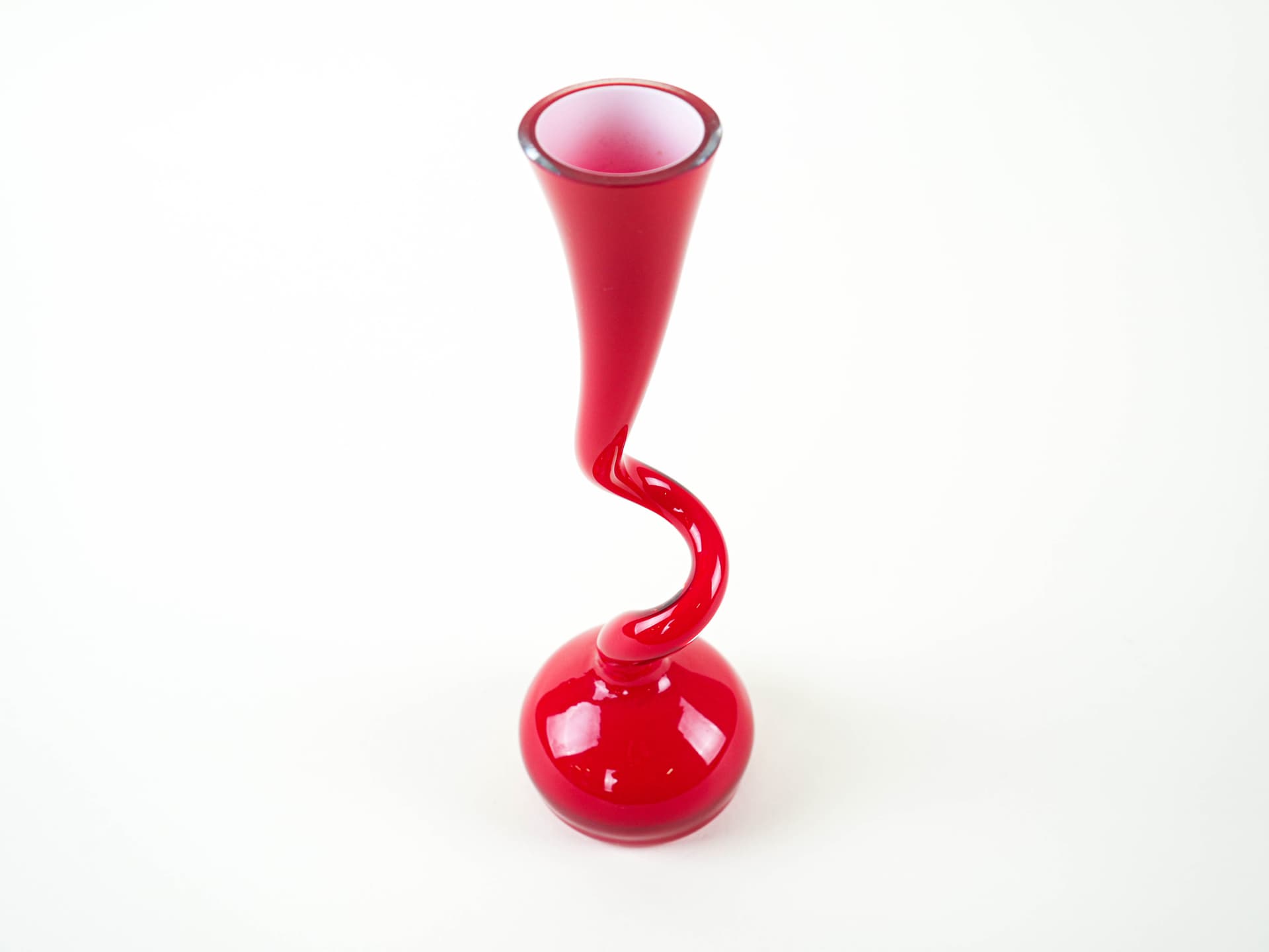 Wazon Swing Vase, szkło czerwony transparentny, proj. B. Bonnesen, Normann Copenhagen, Dania, lata 70. - 332140