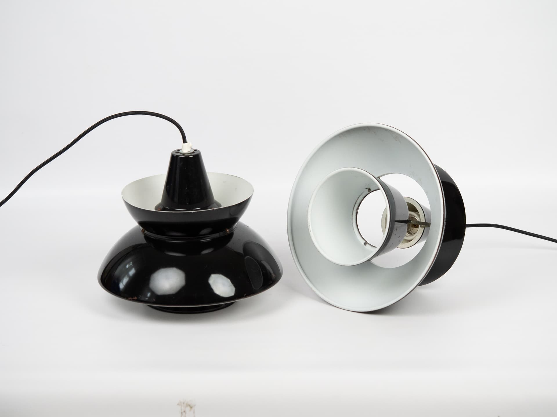 Pair of pendant lamps Doo Wop, black, gold and white metal, Louis Poulsen, Denmark, 1950s. - 332477