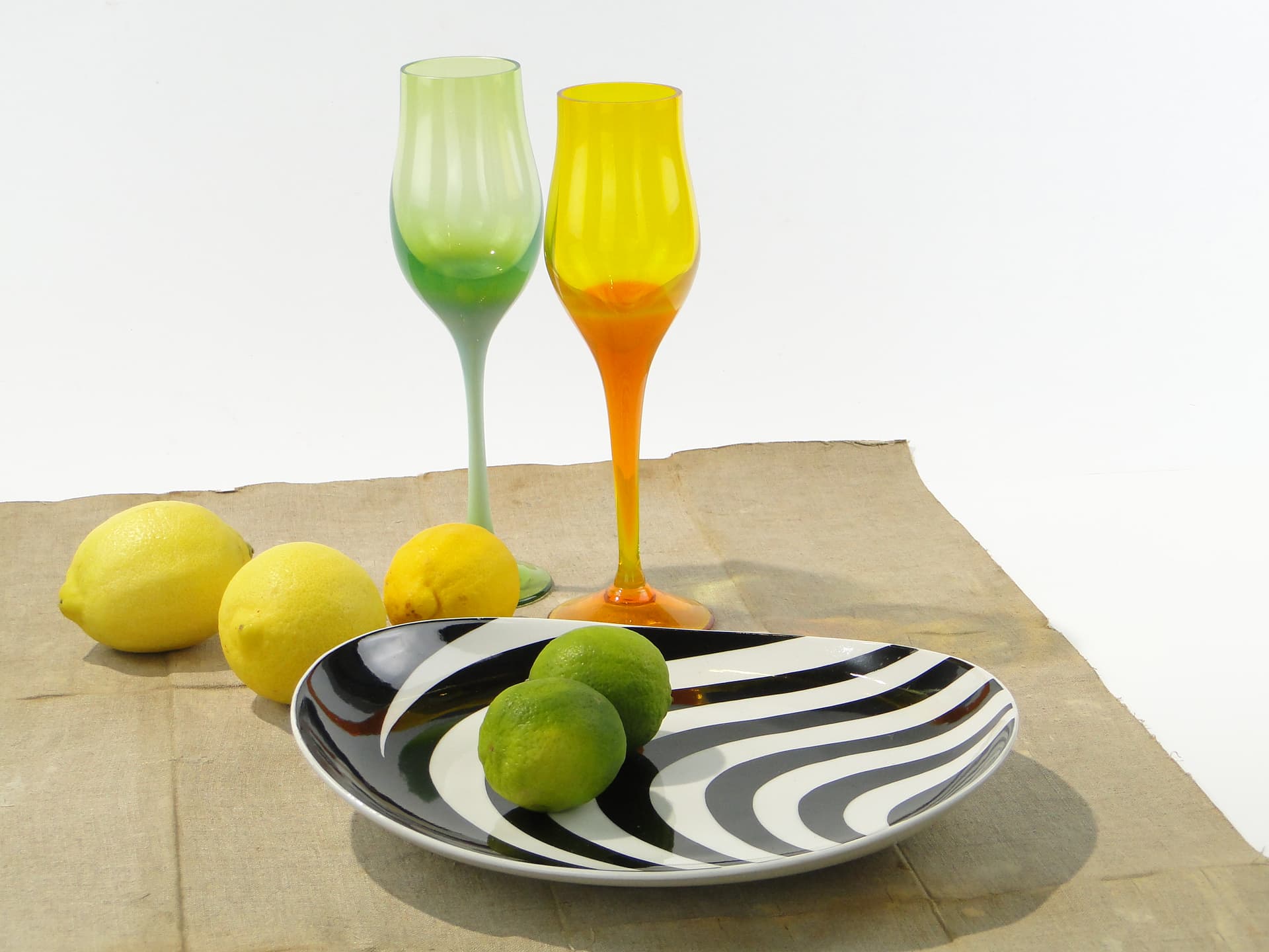 Serving Plate Zebra, black and white, porcelain, Poland, 1940s - 332701