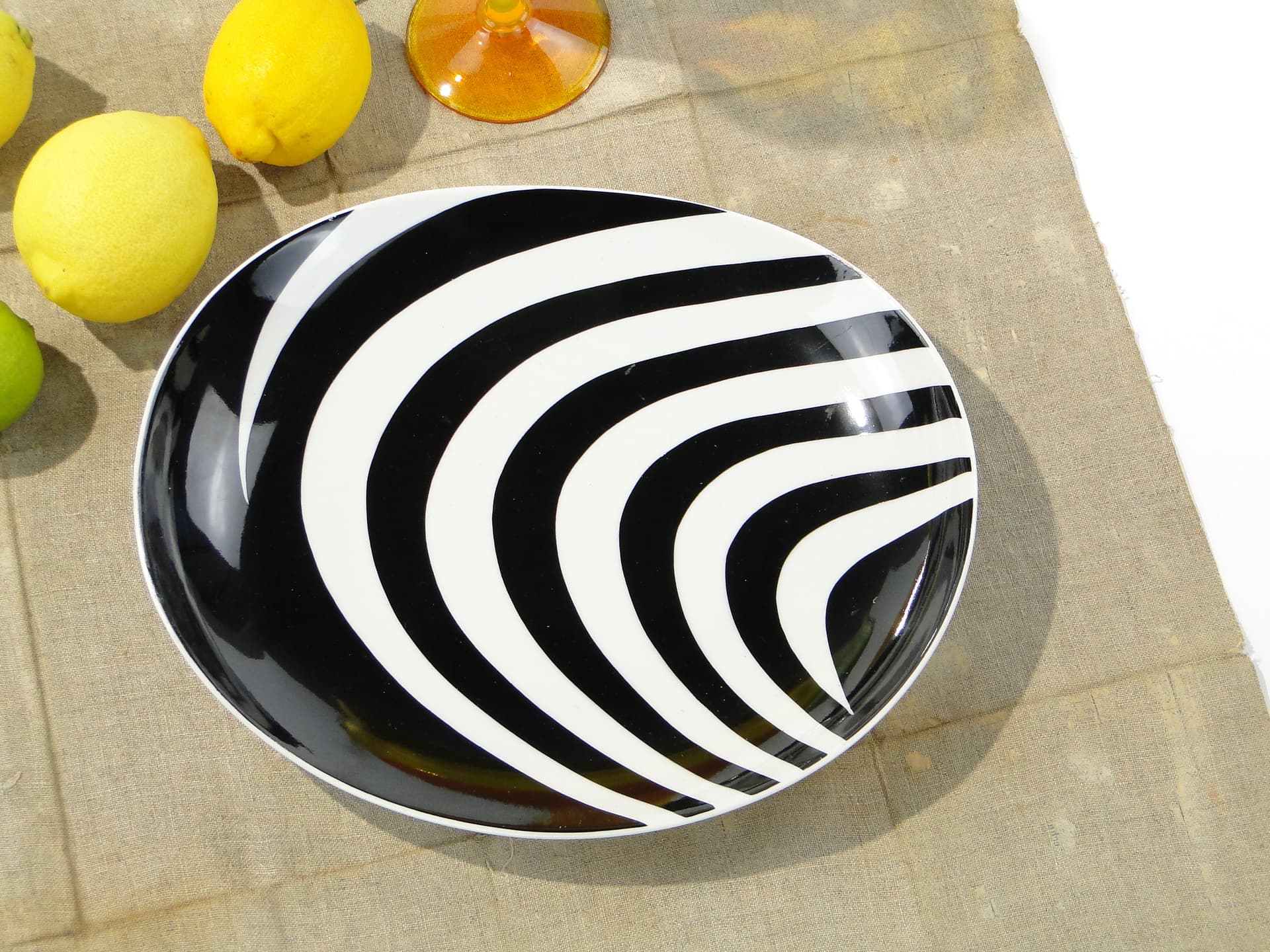 Serving Plate Zebra, black and white, porcelain, Poland, 1940s - 332695