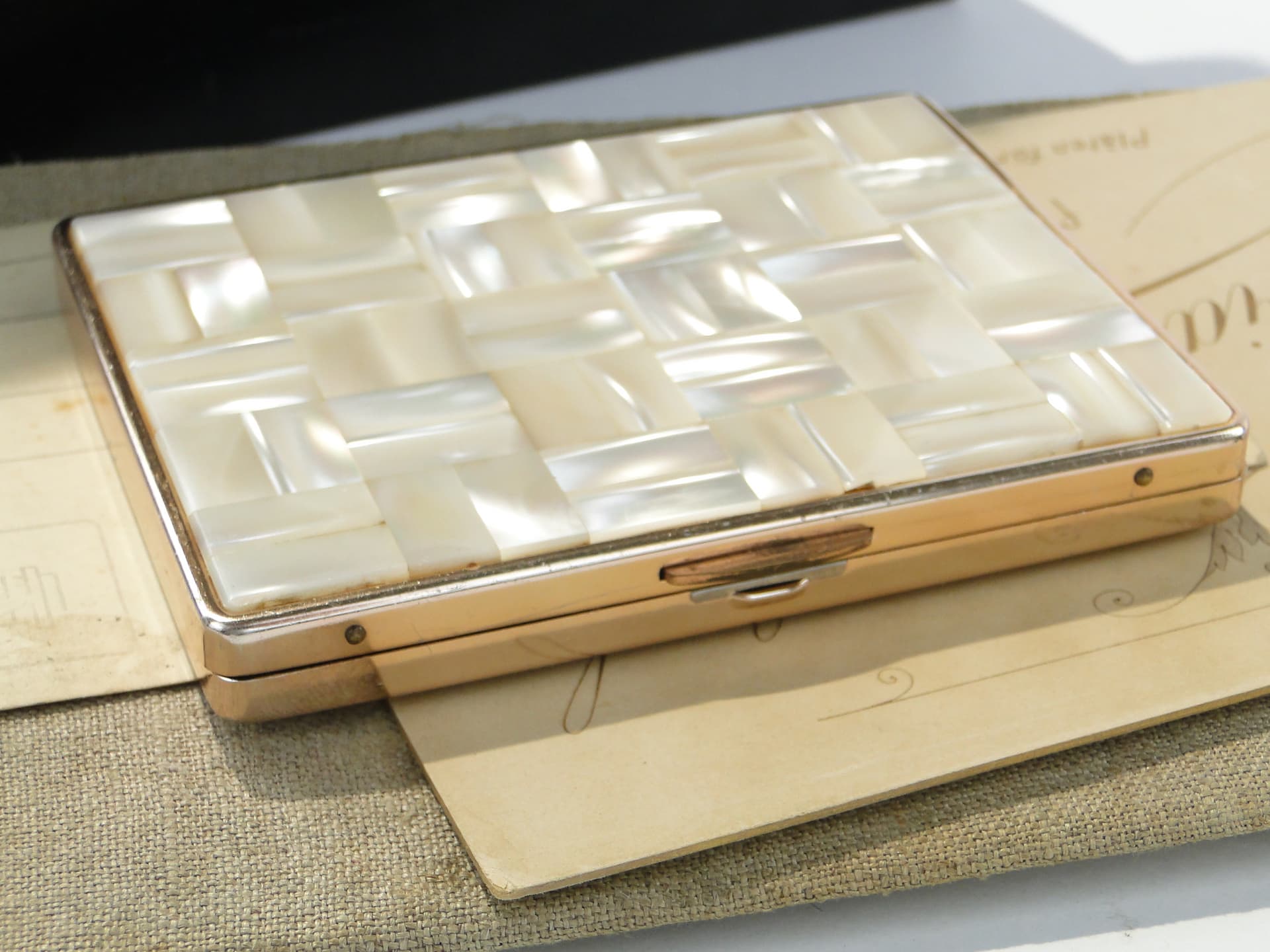 Cigarette case, mosaic, white silver mother-of-pearl, gold metal, mid-century modern, 1950s - 332749