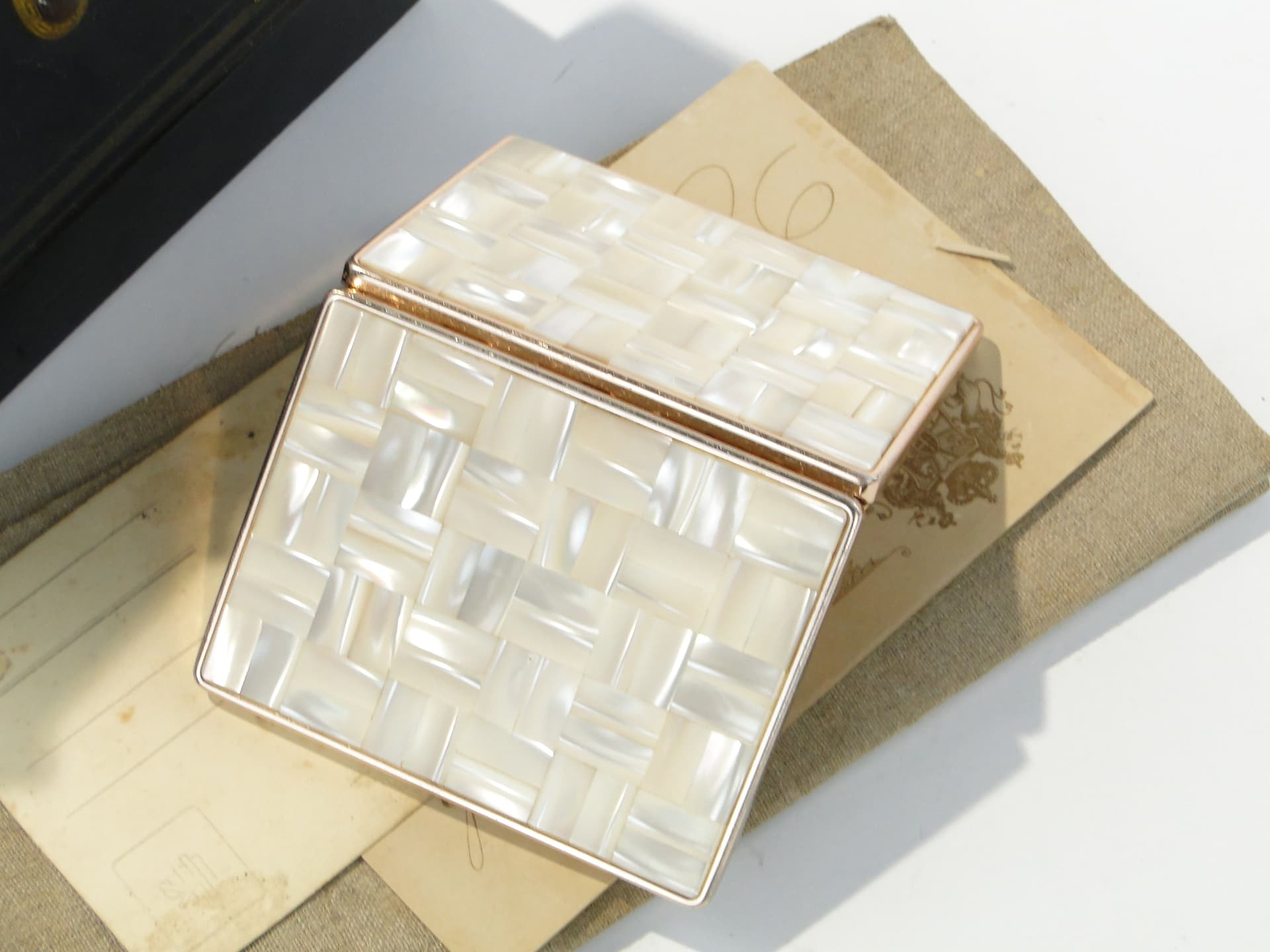 Cigarette case, mosaic, white silver mother-of-pearl, gold metal, mid-century modern, 1950s - 332751