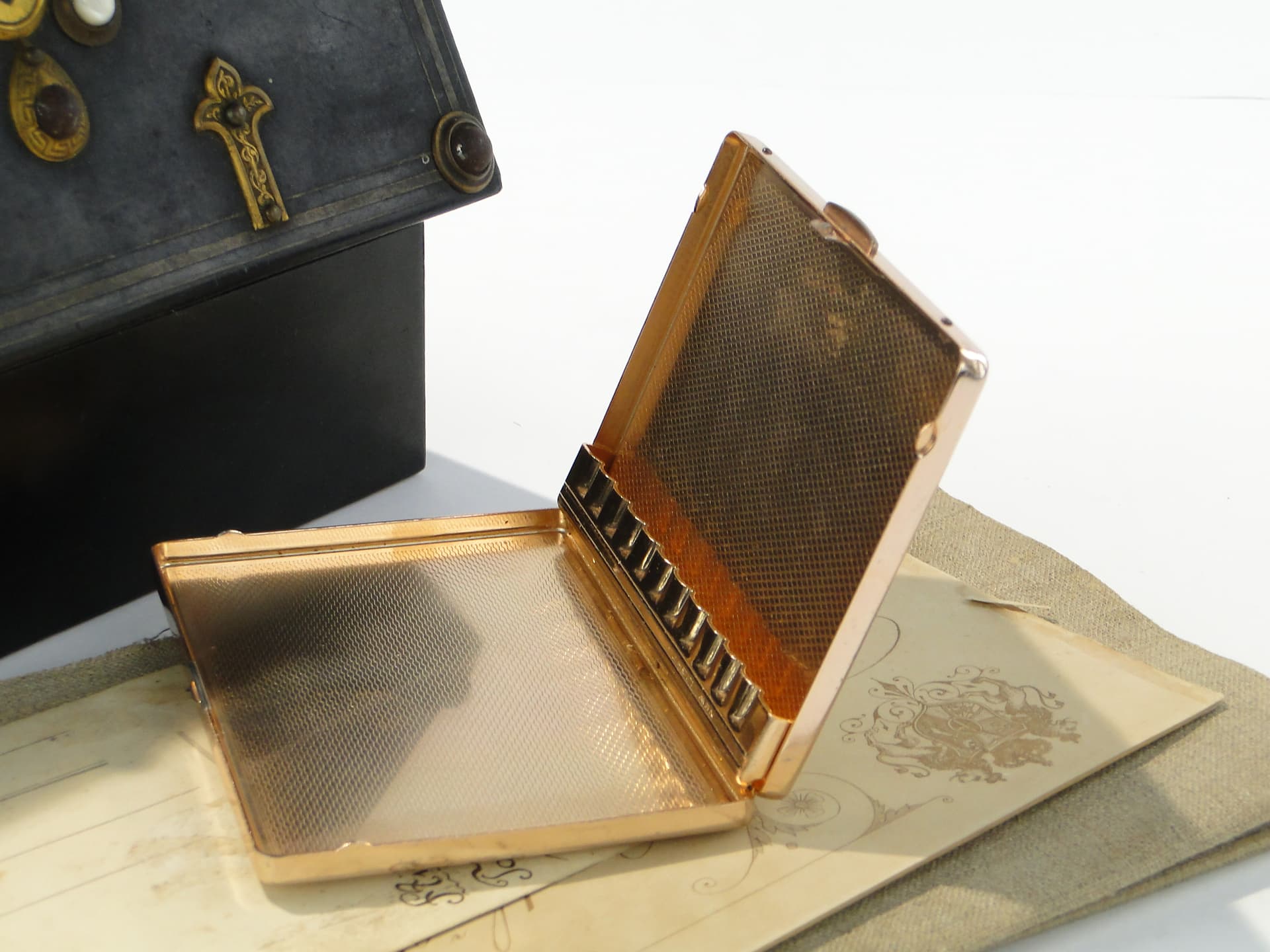 Cigarette case, mosaic, white silver mother-of-pearl, gold metal, mid-century modern, 1950s - 332752