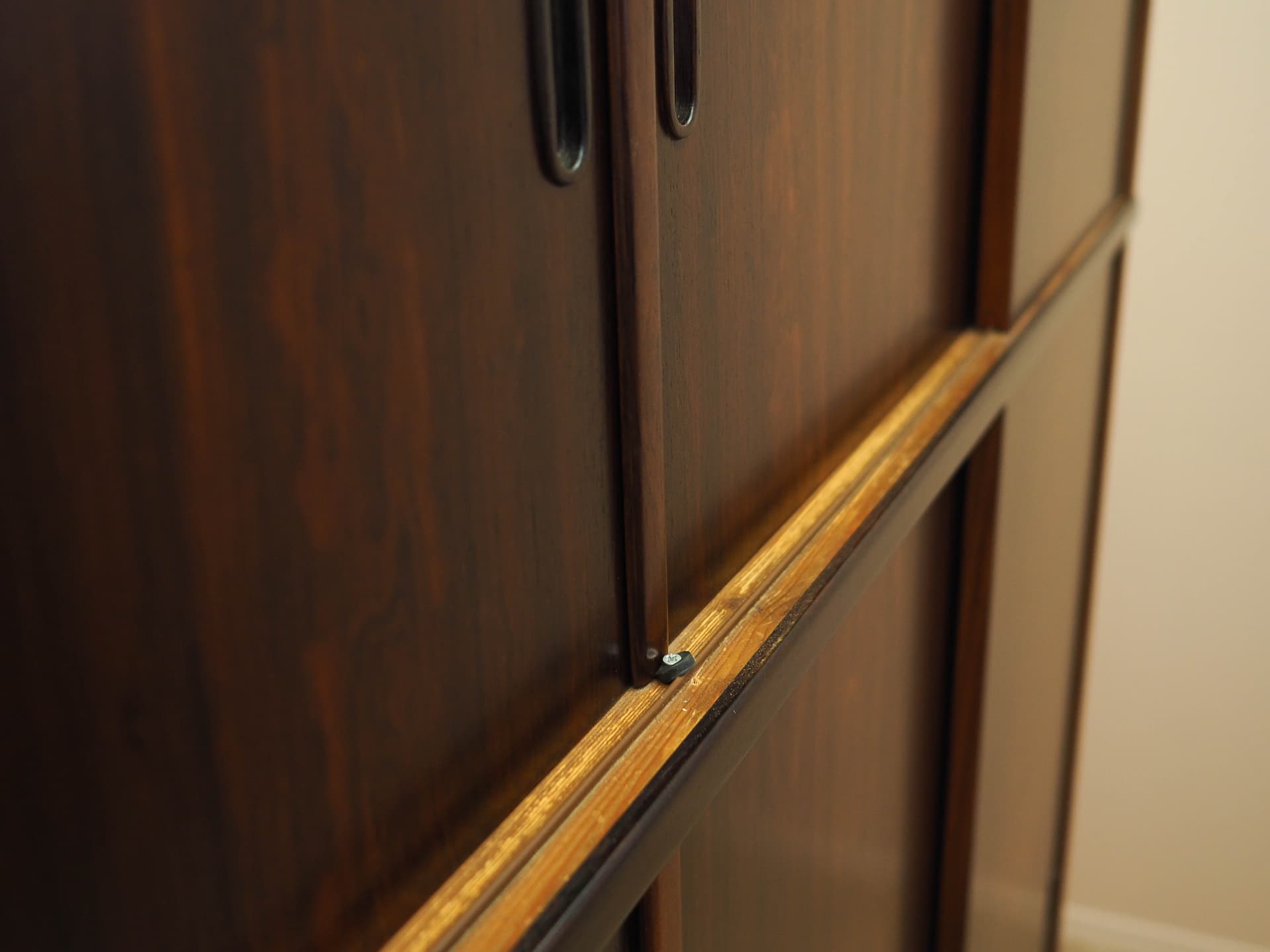 Wardrobe, brown rosewood, wood, Denmark, 1970s. - 332955