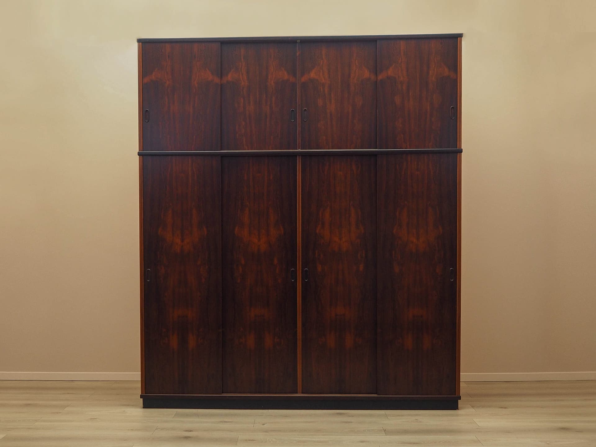Wardrobe, brown rosewood, wood, Denmark, 1970s. - 332948