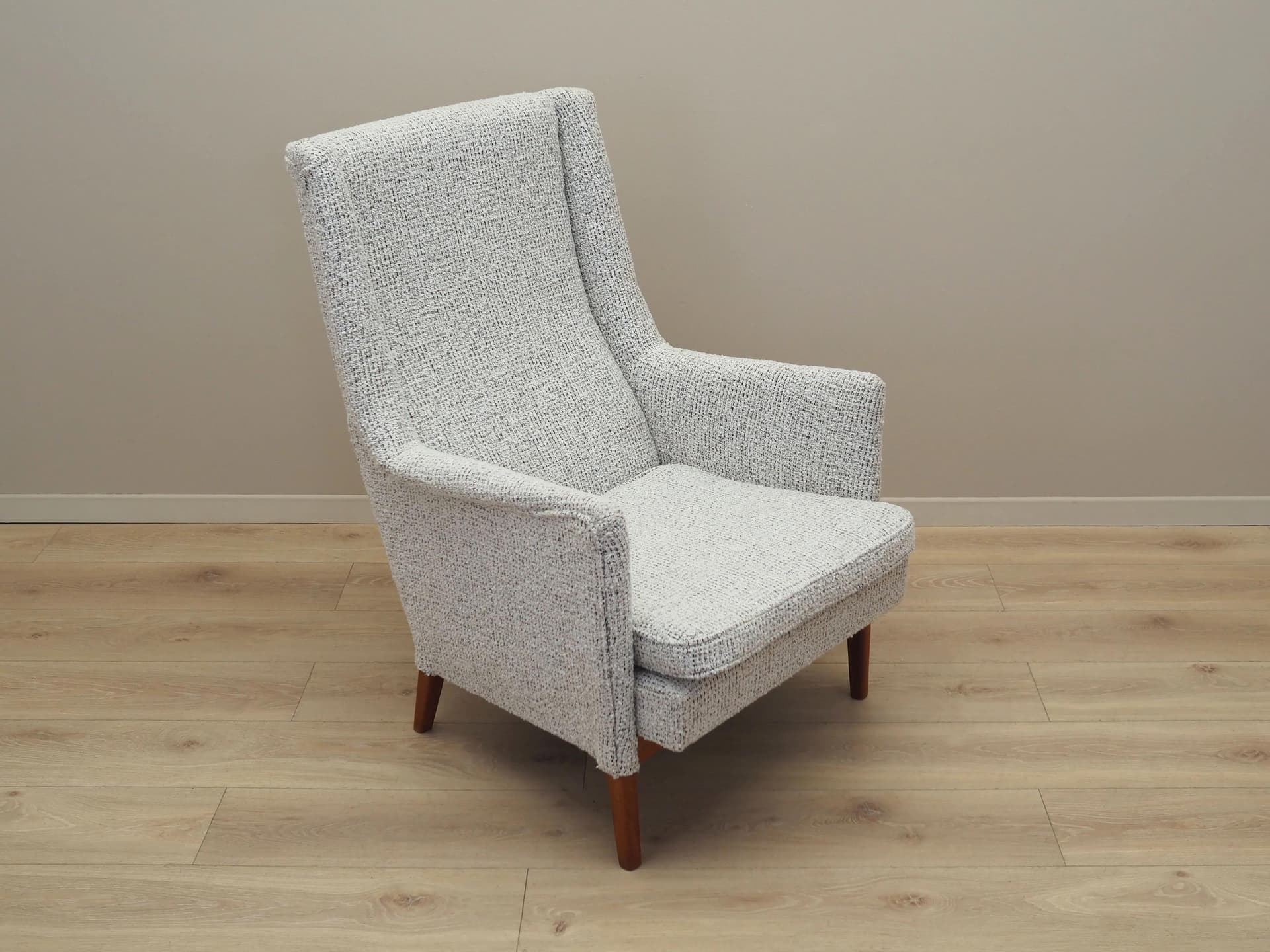 Lounge armchair, white, beech, Denmark, 1960s. - 25071