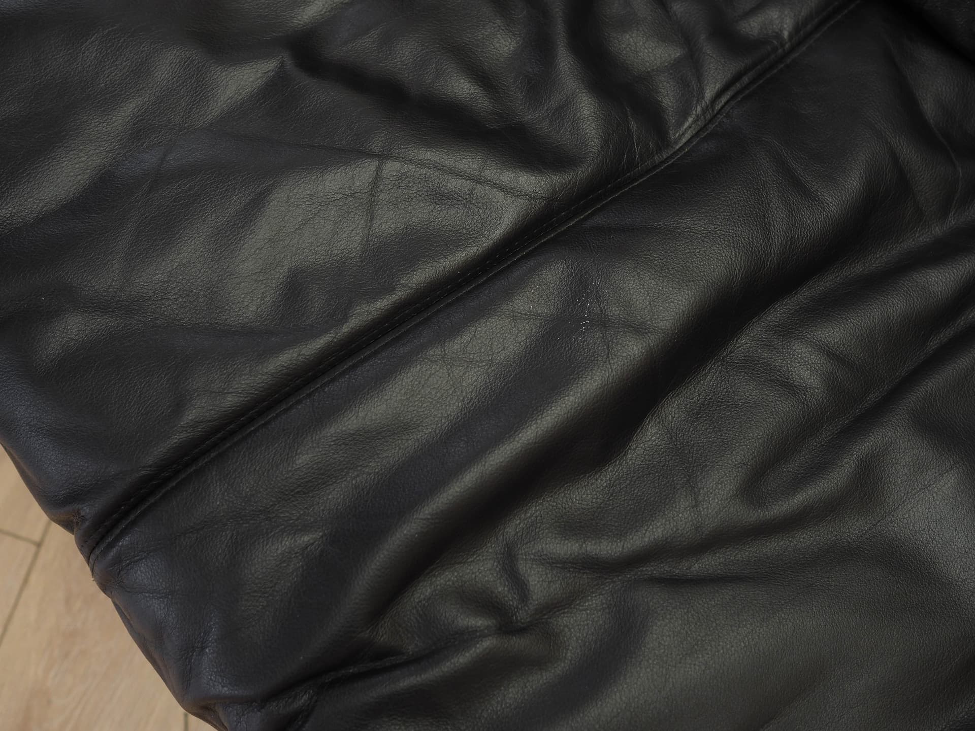 Sofa, black leather, Italy, 1960s. - 333005