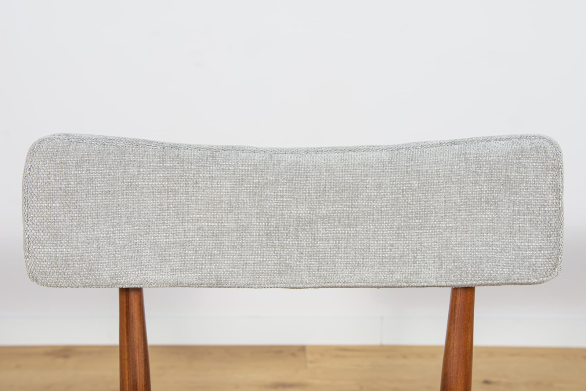 Set of eight chairs, grey, brown teak, by I. Kofod-Larsen, G-Plan, United Kingdom, 1960s. - 333211