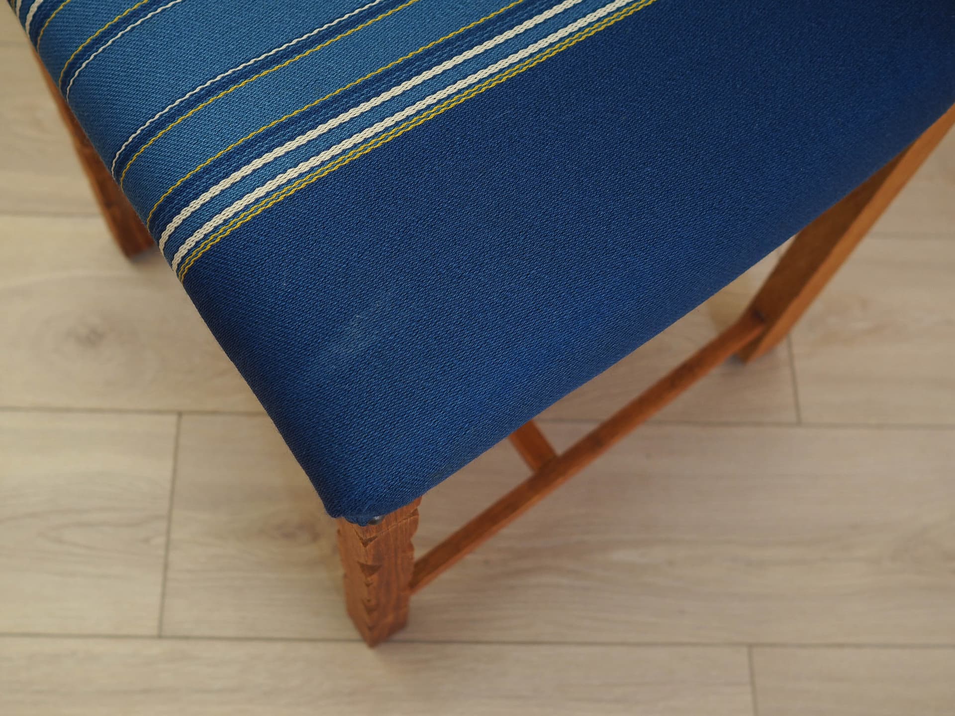 Set of six chairs, oak, blue fabric, by H. Kjaernulf, Denmark, 1960s. - 333496