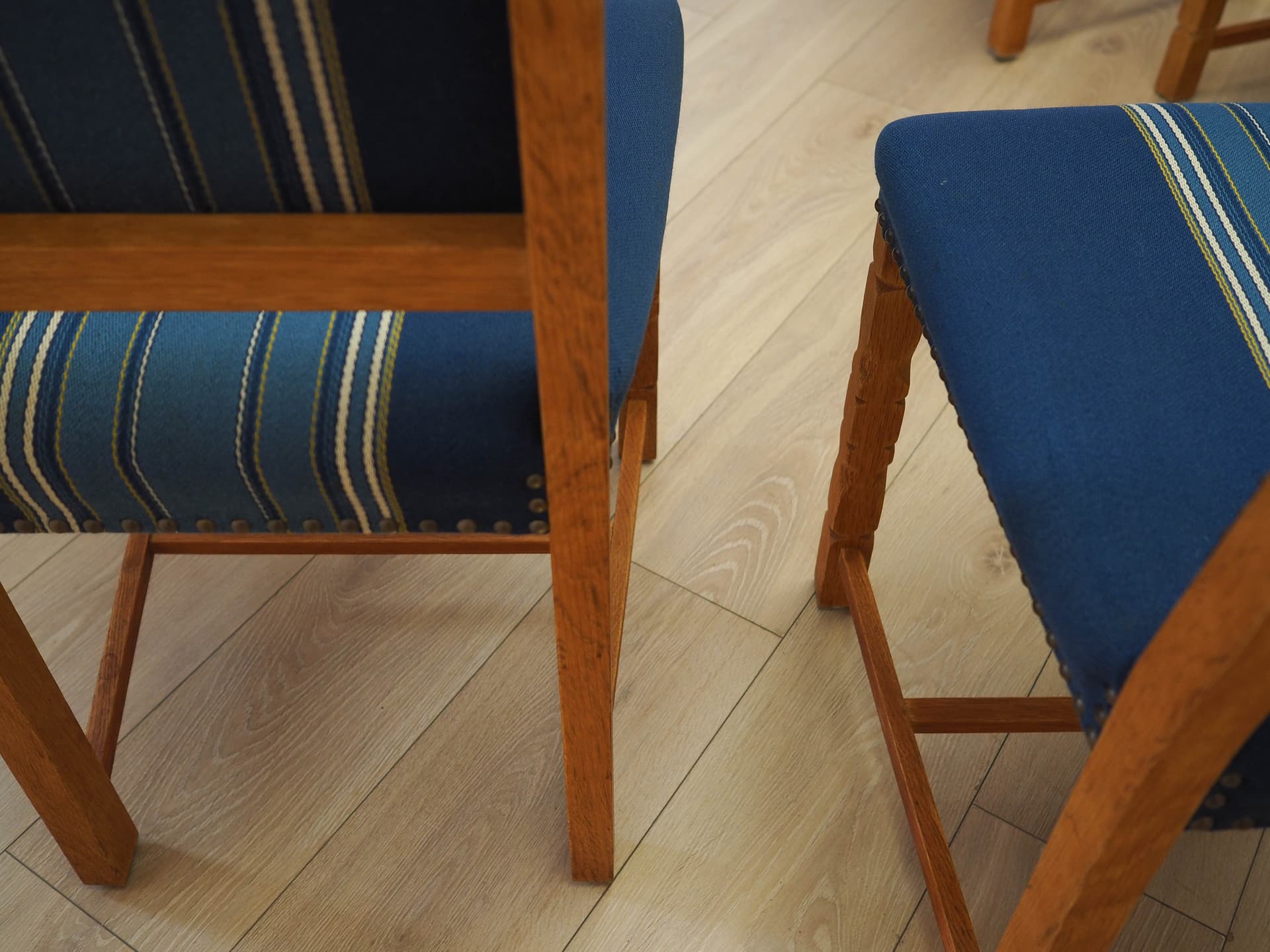 Set of six chairs, oak, blue fabric, by H. Kjaernulf, Denmark, 1960s. - 333495
