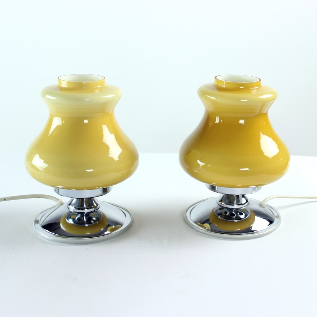 Pair of table lamps, cream yellow opaline glass, chrome, Kamaschit-Silistra, Bulgaria, 1960s. - 333522