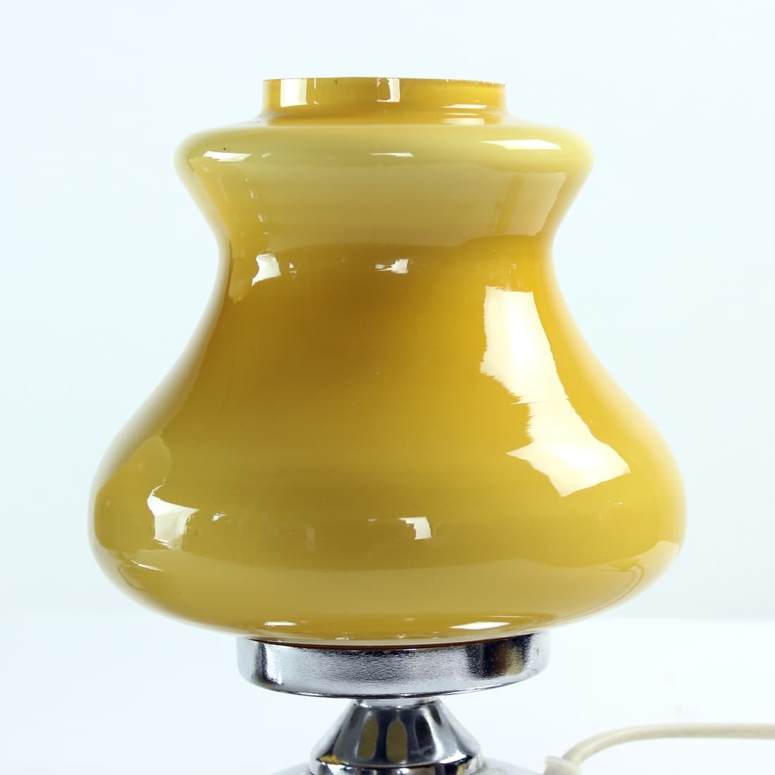 Pair of table lamps, cream yellow opaline glass, chrome, Kamaschit-Silistra, Bulgaria, 1960s. - 333524