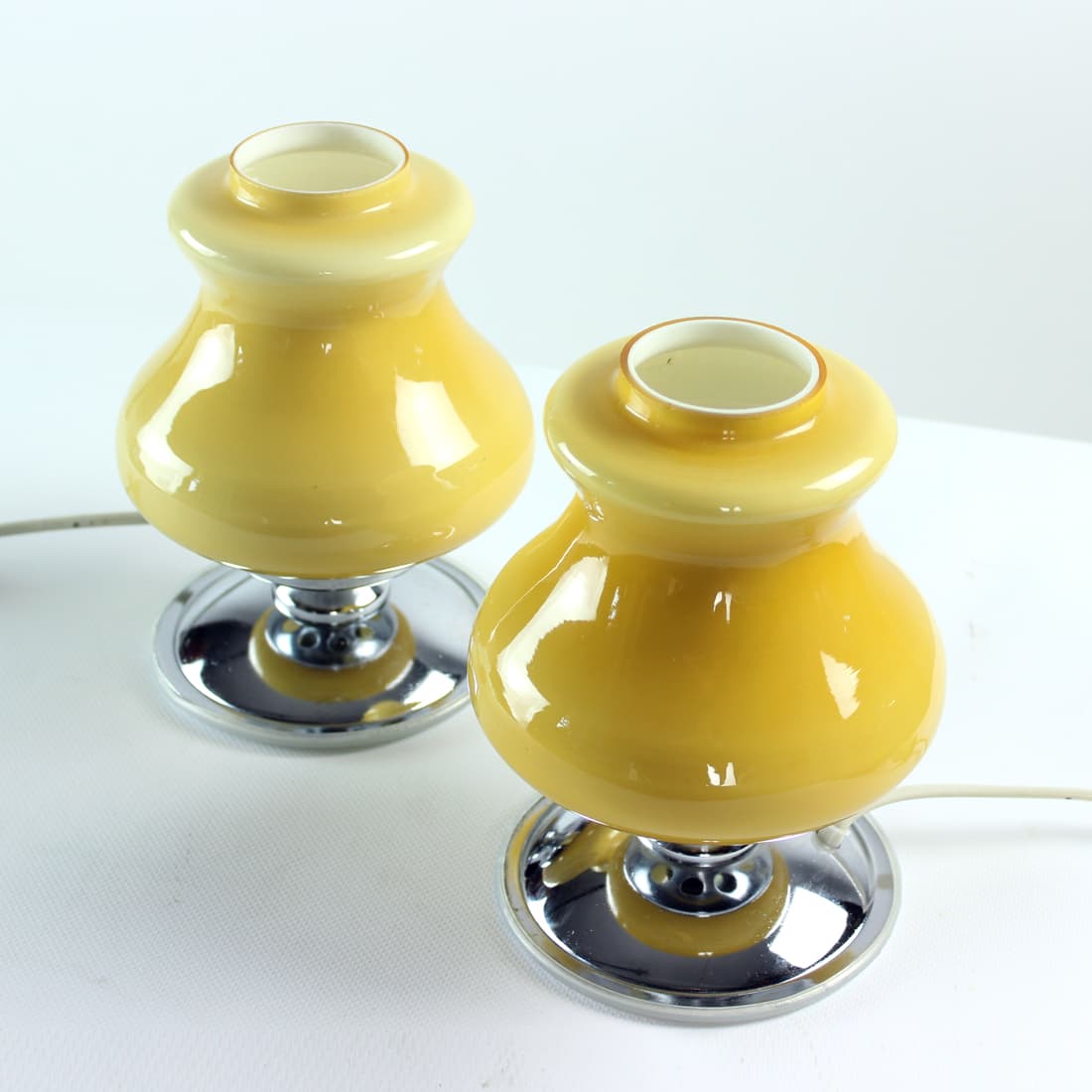 Pair of table lamps, cream yellow opaline glass, chrome, Kamaschit-Silistra, Bulgaria, 1960s. - 333527