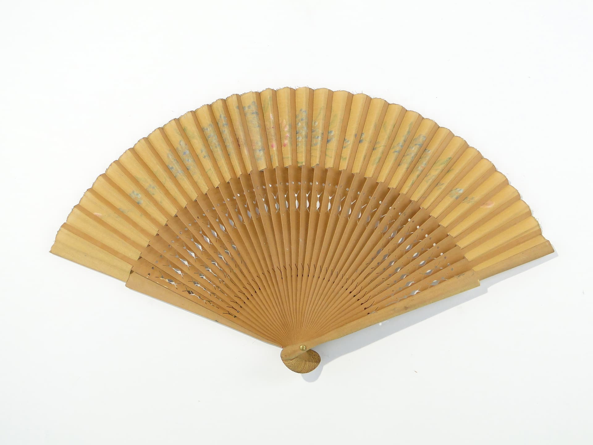 Decorative fan, yellow, wood, fabric, Western Europe, 1950s - 333622