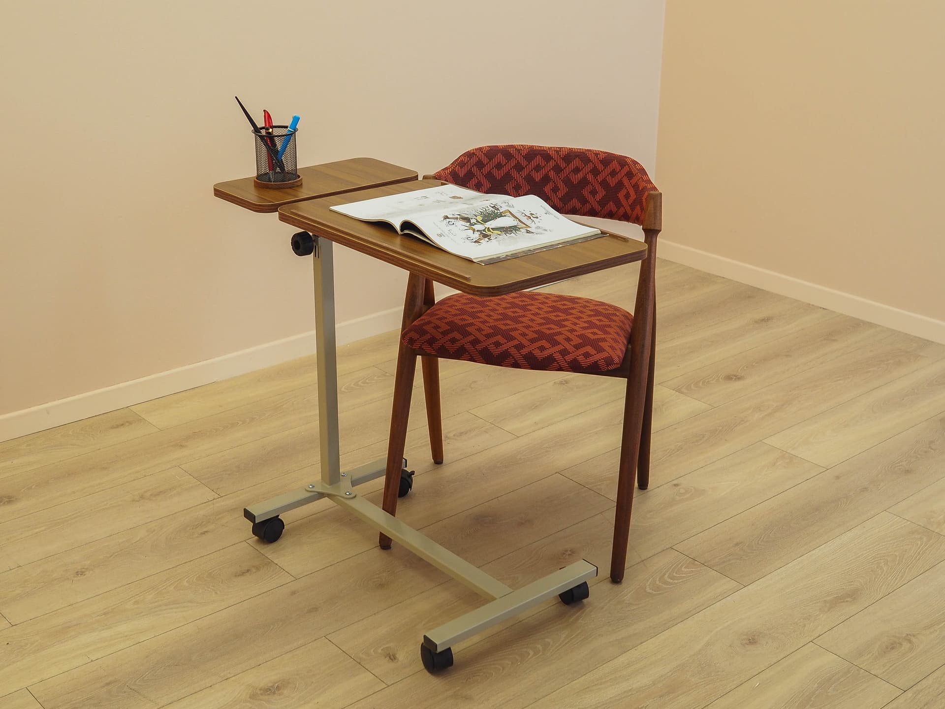 Music stand, brown walnut, beige metal, Denmark - 333797