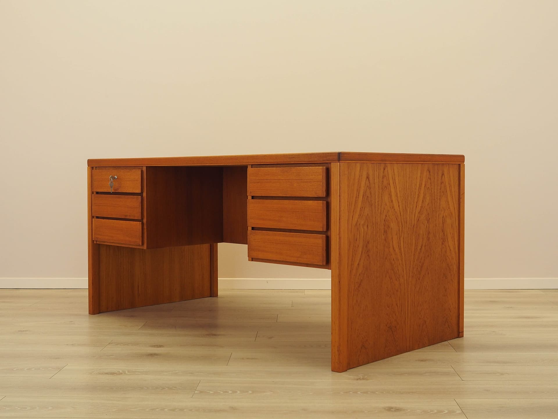 Desk, brown teak, Omann Jun, Denmark, 1970s. - 333921