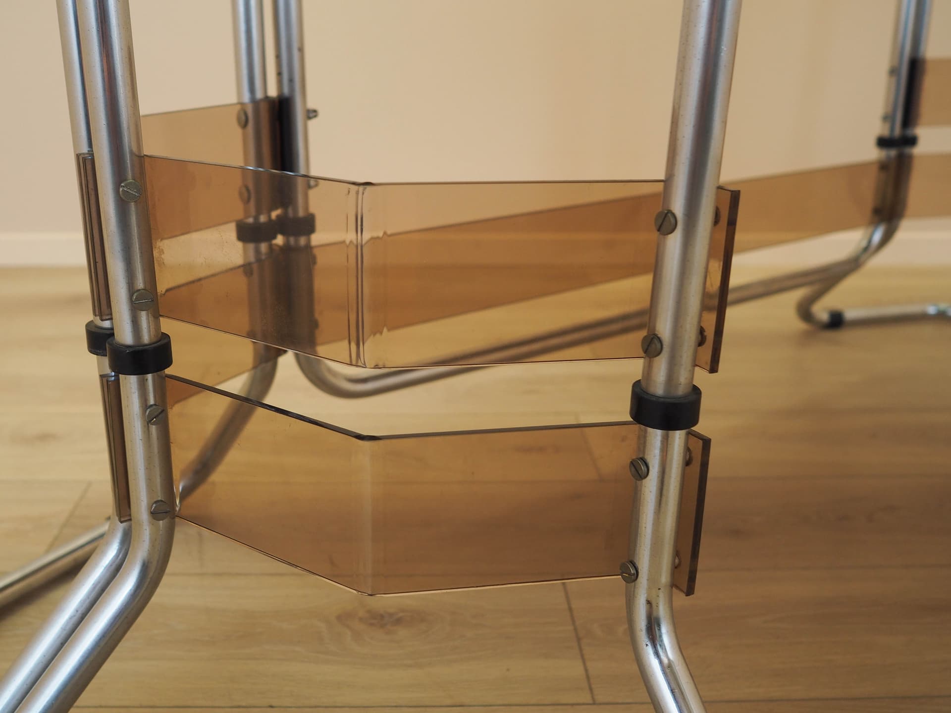 Desk, brown mahogany, chrome metal, glass, Italy, 1980s. - 333939