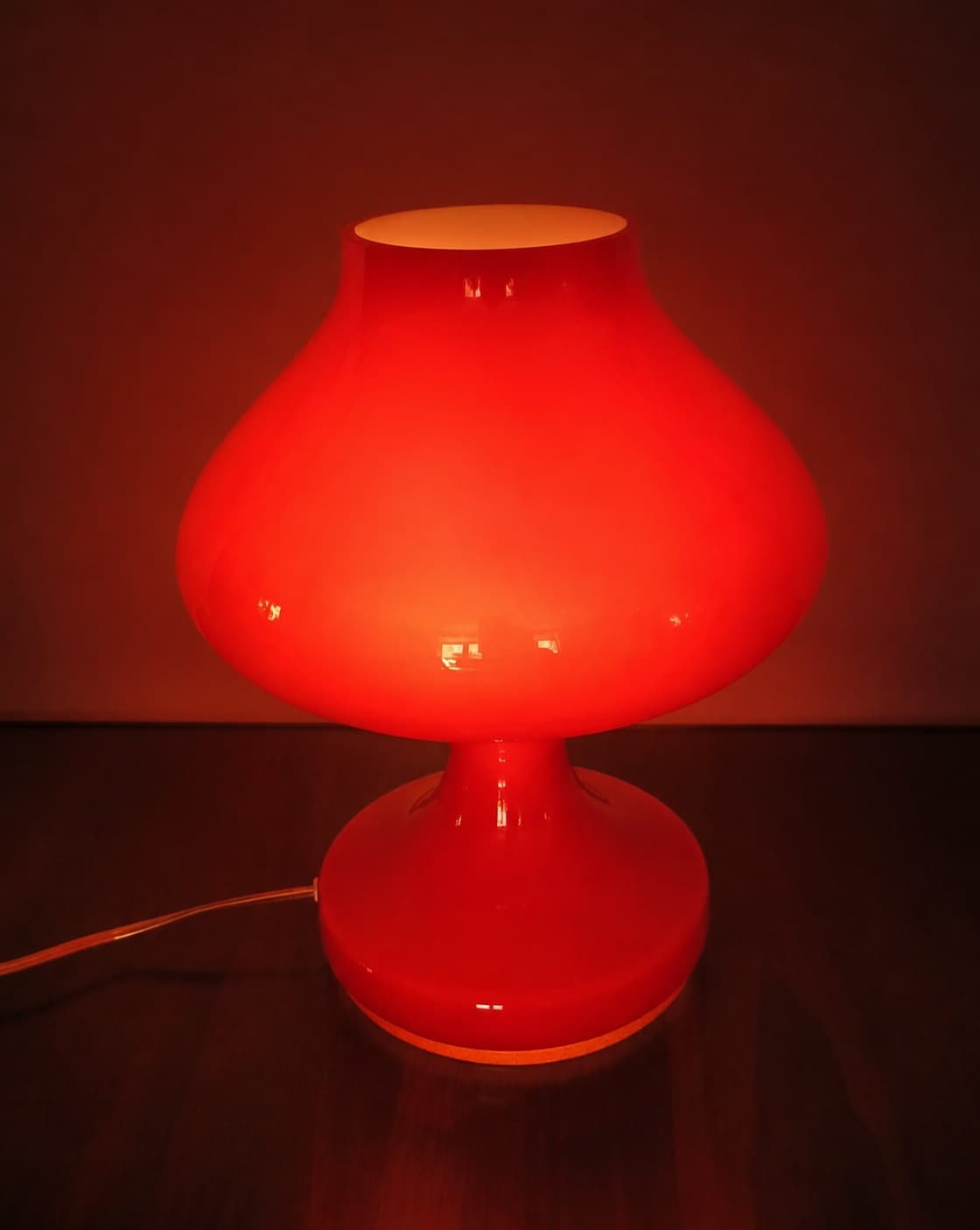 Lampa stołowa, czerwona, szkło, proj. S. Tabera, OPP Jihlava, Czechosłowacja, lata 70. - 334129