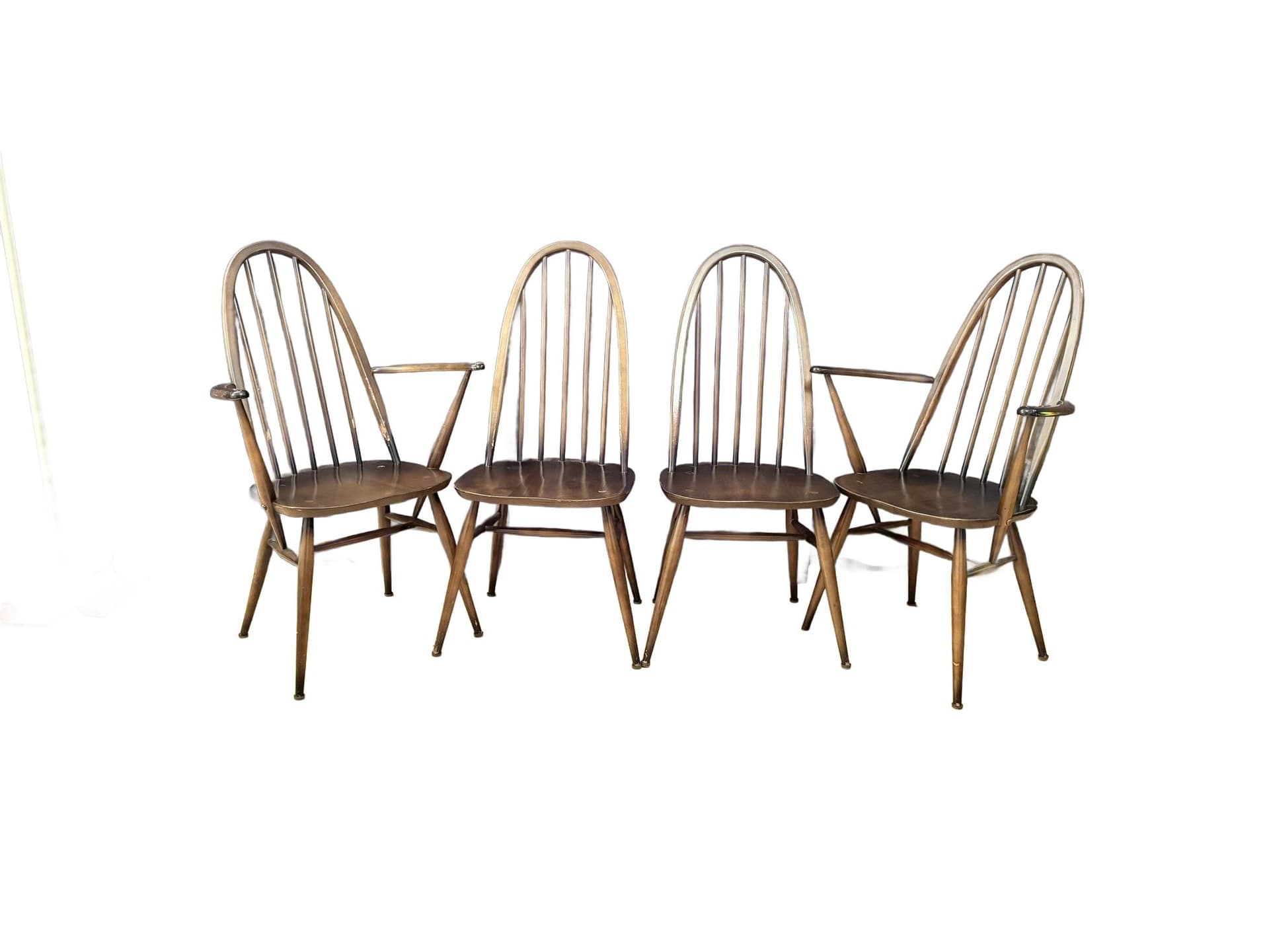 Set of Four Quaker Windsor Chairs, brown, beech, elm, by L. Ercolani, United Kingdom, 1980s.