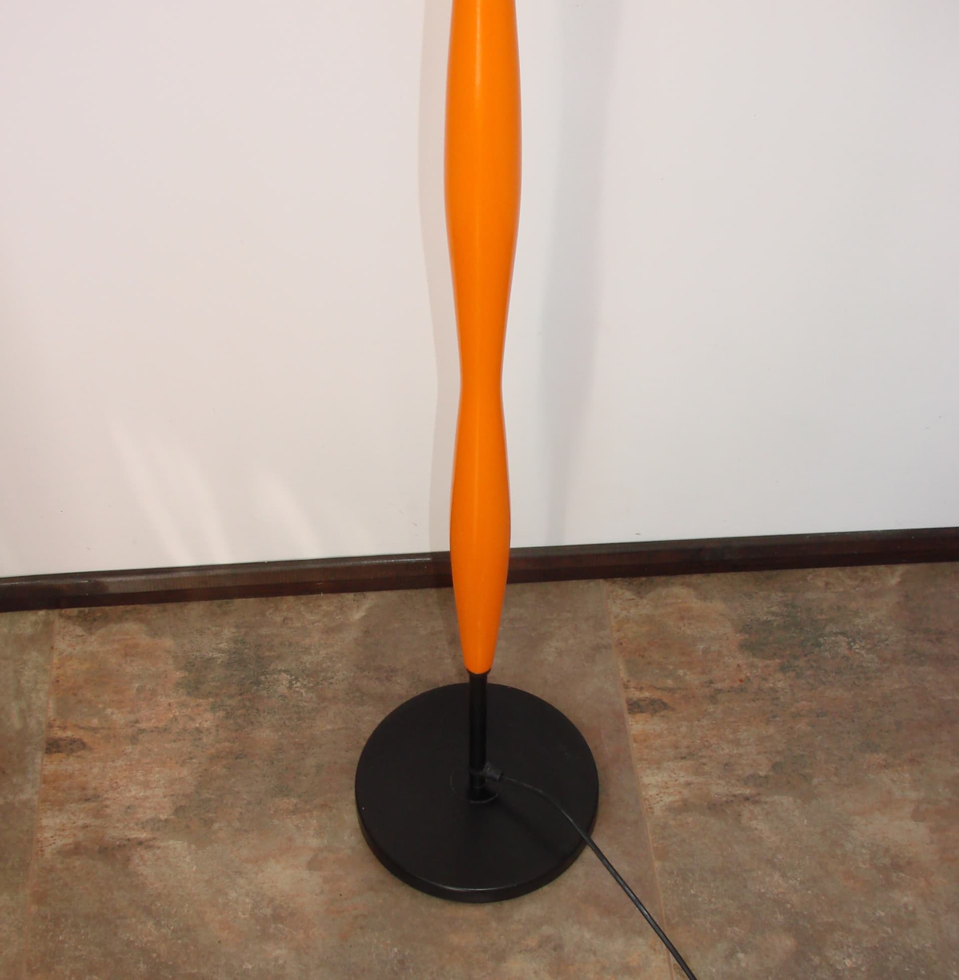 Floor lamp Postmodern, orange lacquered wood, black metal, 1990s - 334325