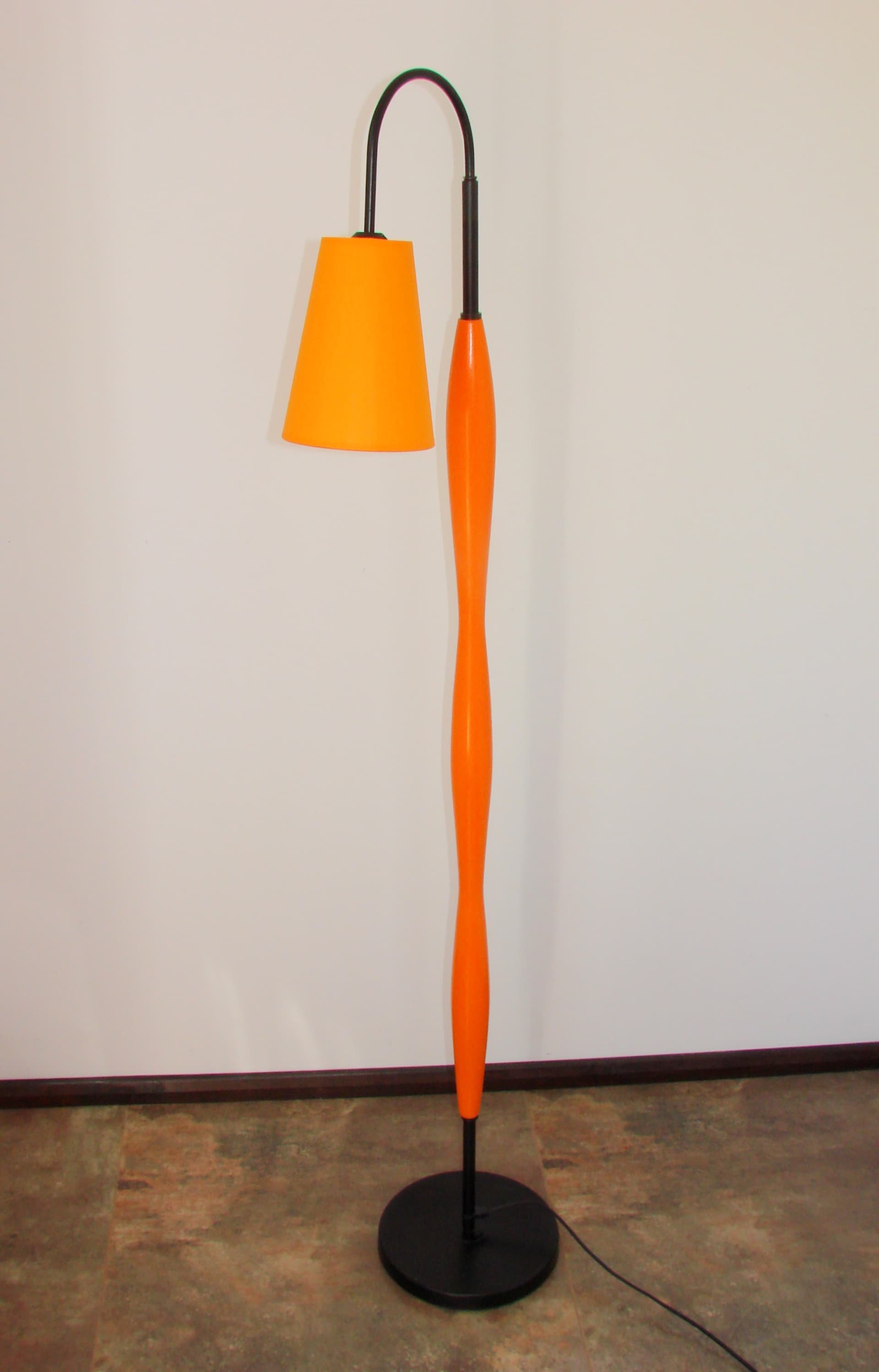 Floor lamp Postmodern, orange lacquered wood, black metal, 1990s - 334326