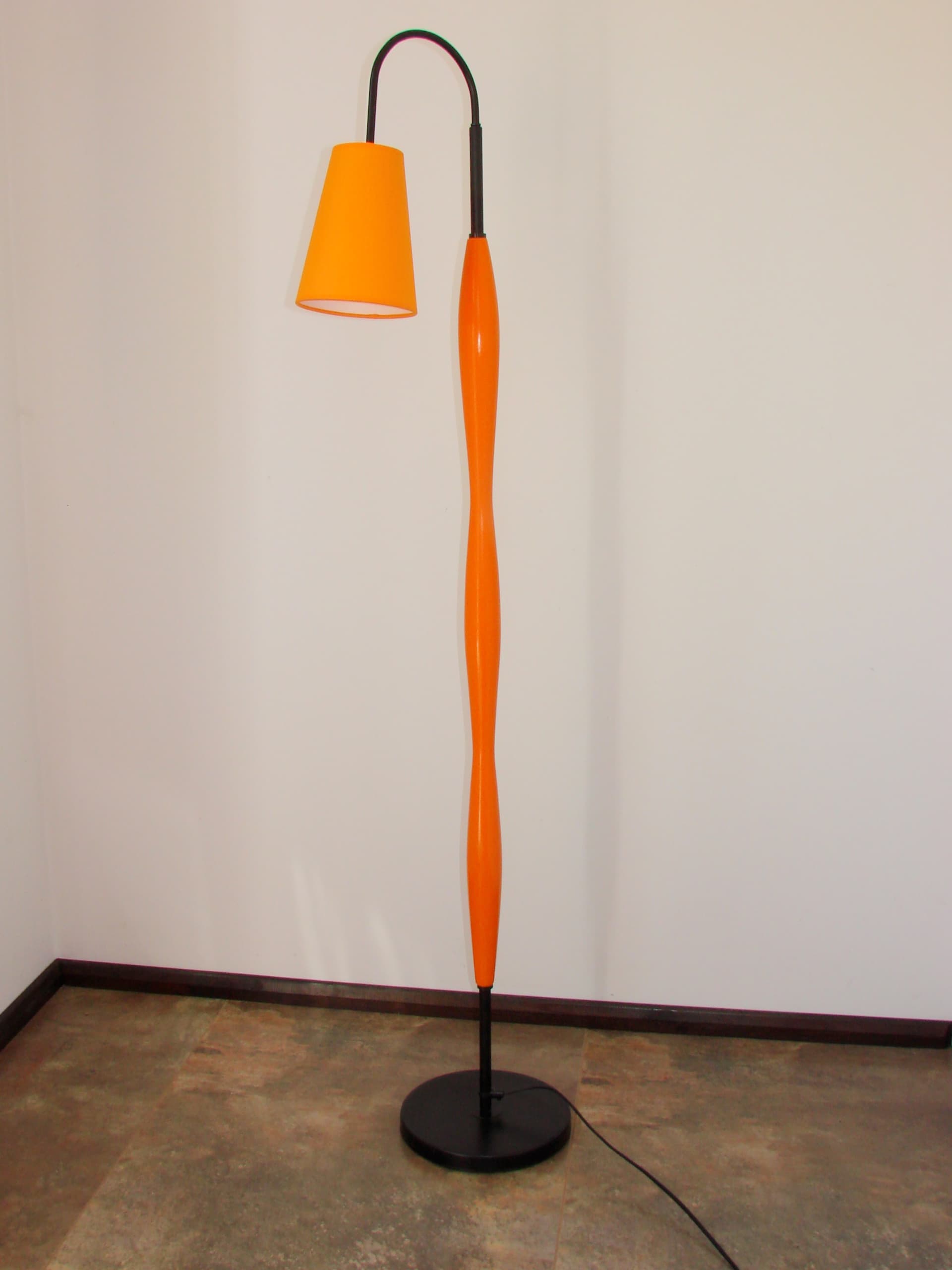 Floor lamp Postmodern, orange lacquered wood, black metal, 1990s - 334327