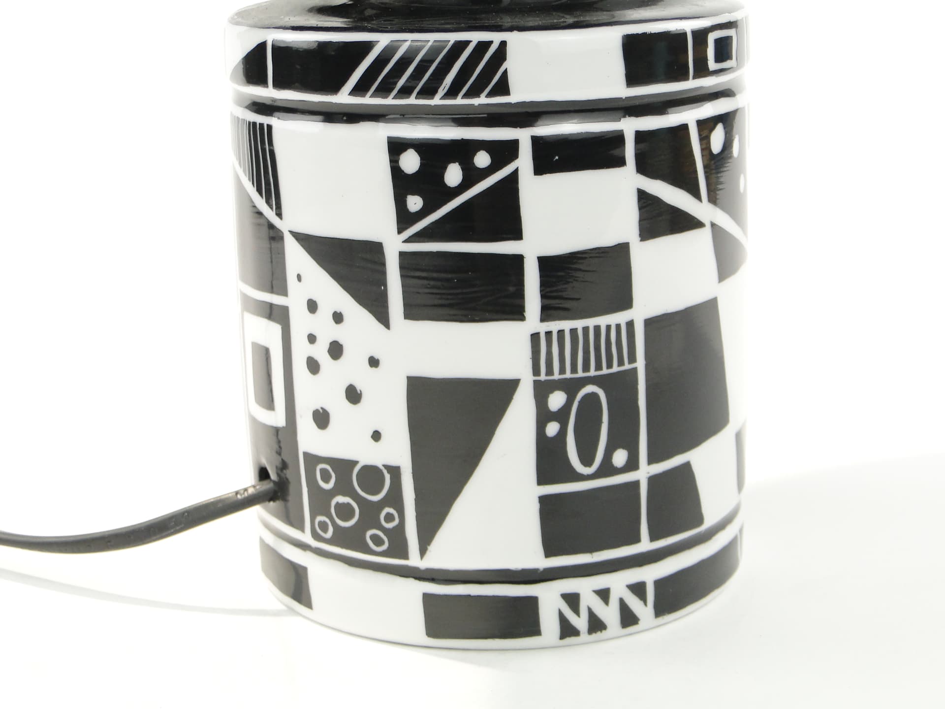 Lampa stołowa Kubistyczna Mozaika, porcelana czarno-biała, tkanina szara, Wawel, Polska, lata 60. - 334388