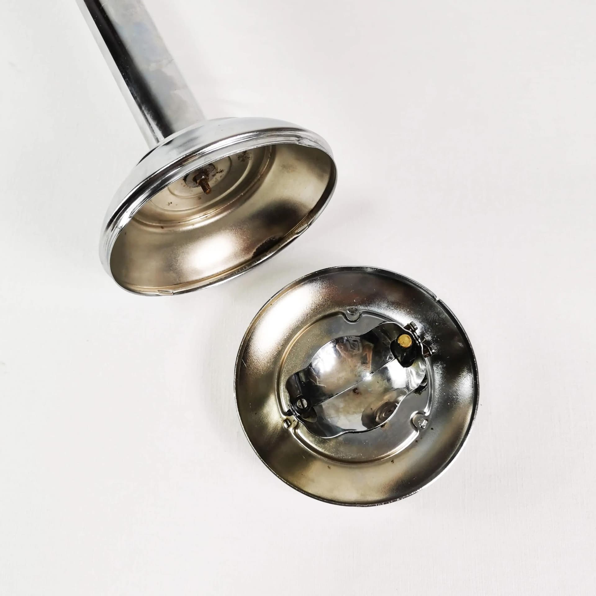 Popielniczka podłogowa modernistyczna, metal chromowany srebrny, Niemcy, lata 70. - 334645