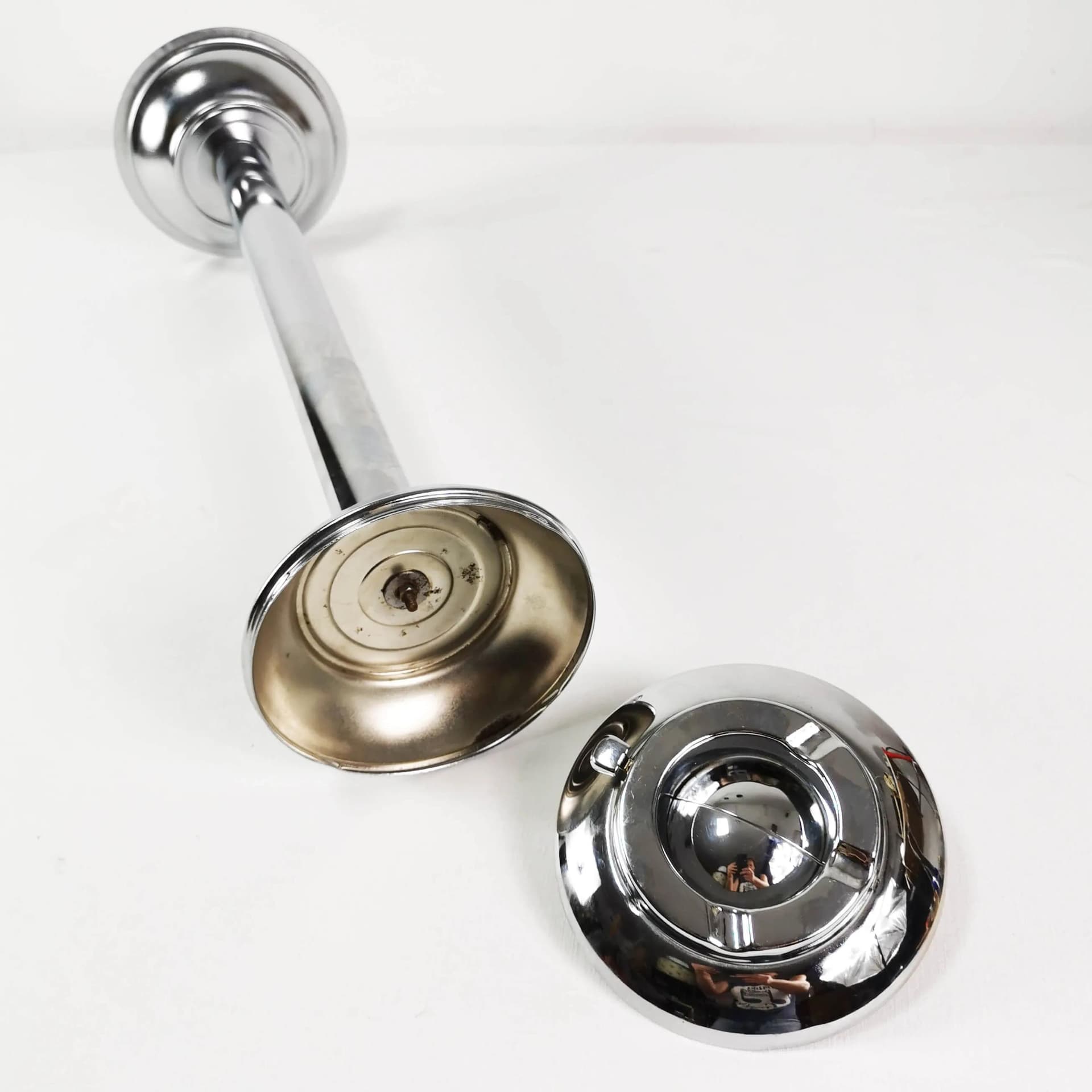 Popielniczka podłogowa modernistyczna, metal chromowany srebrny, Niemcy, lata 70. - 334643