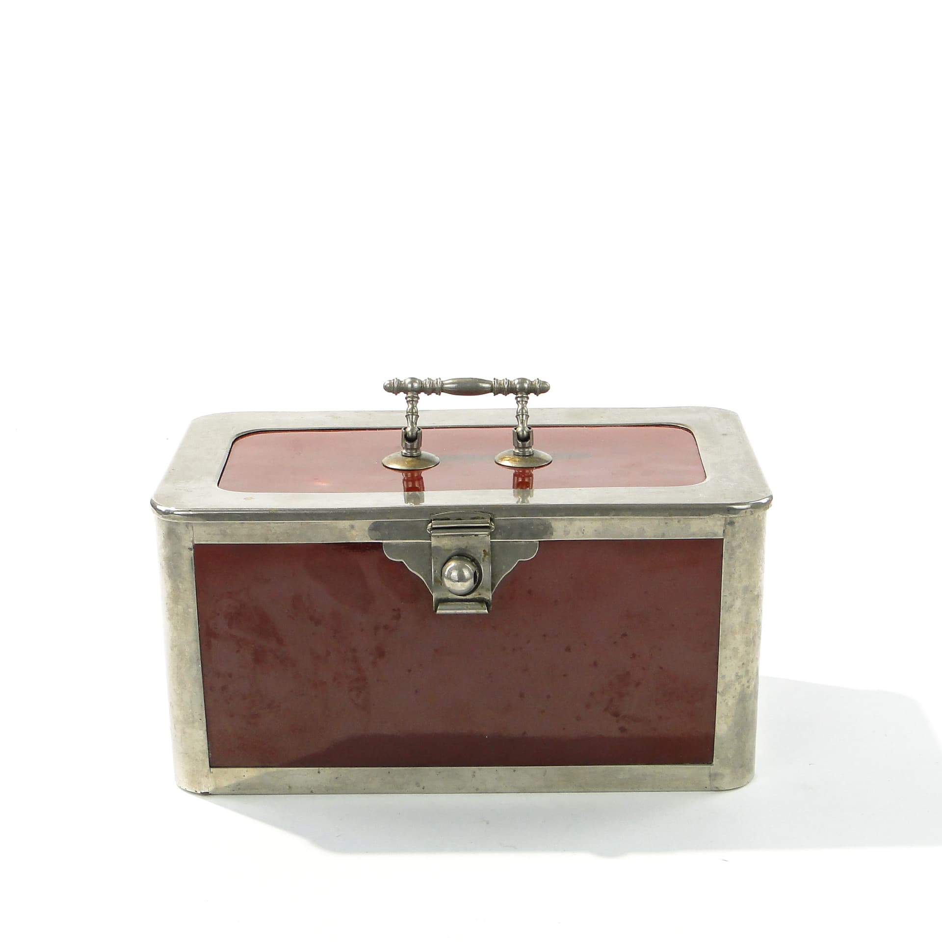 Confectionery box, Art Nouveau, burgundy ceramic, silver chrome-plated brass, Western Europe, early 20th c.