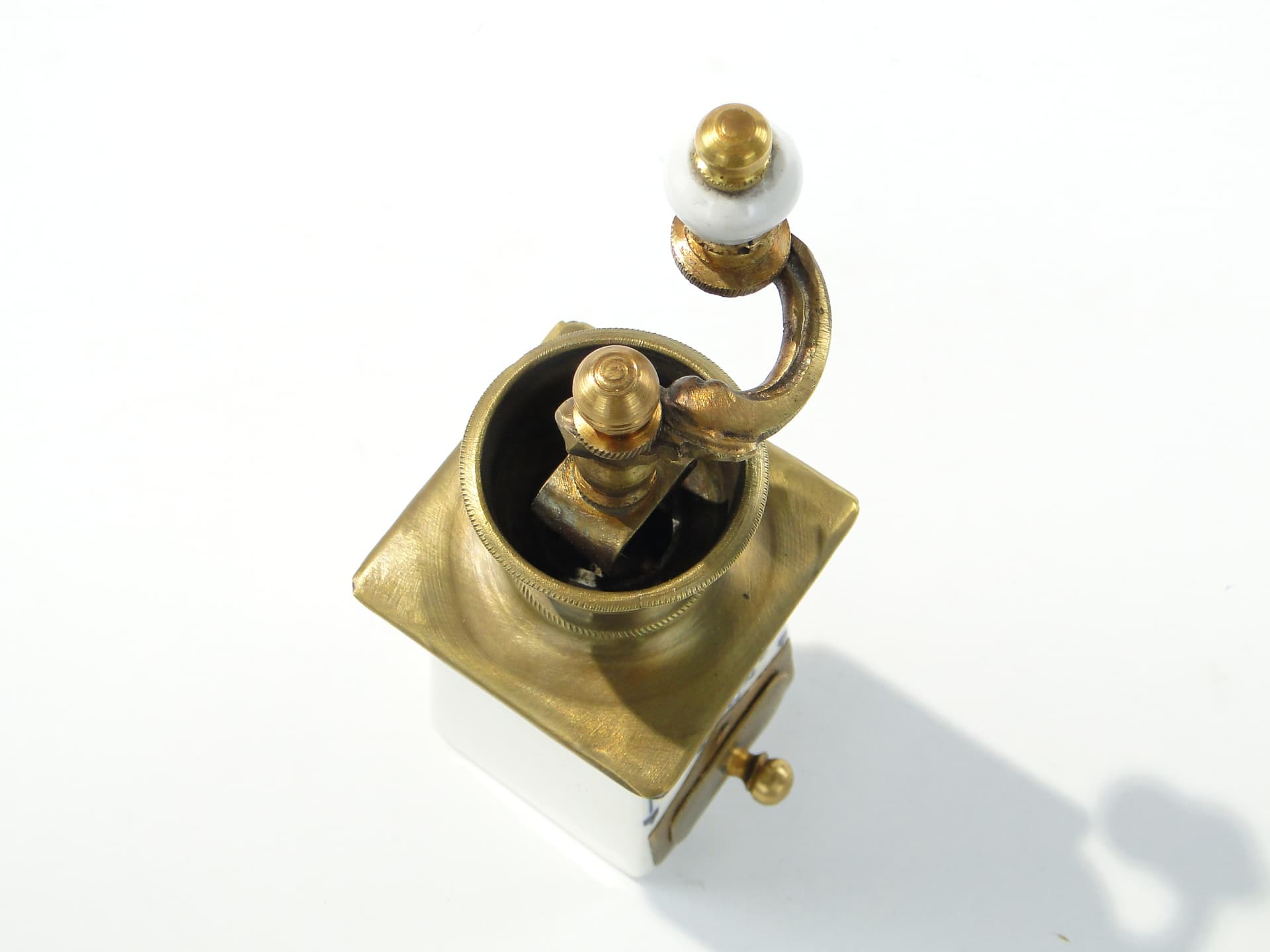 Spice grinder Art Deco, white cobalt, ceramics brass, Ćmielów, Poland, 1940s. - 334456