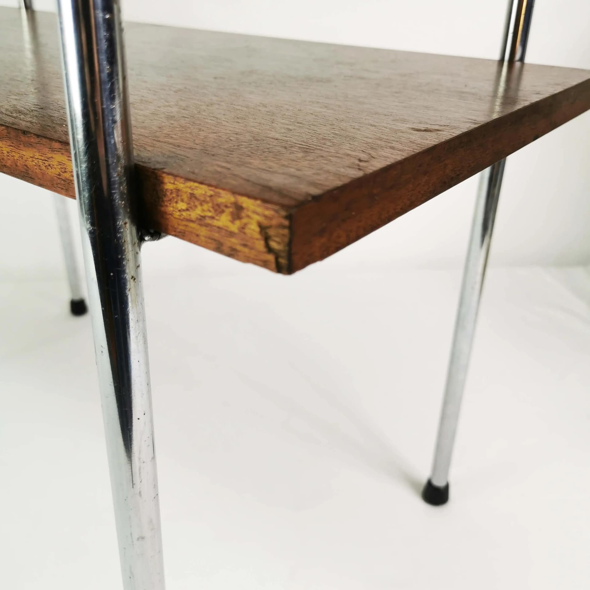 Stolik pomocniczy Bauhaus, orzech, drewno, chrom, Czechosłowacja, lata 40. - 334547