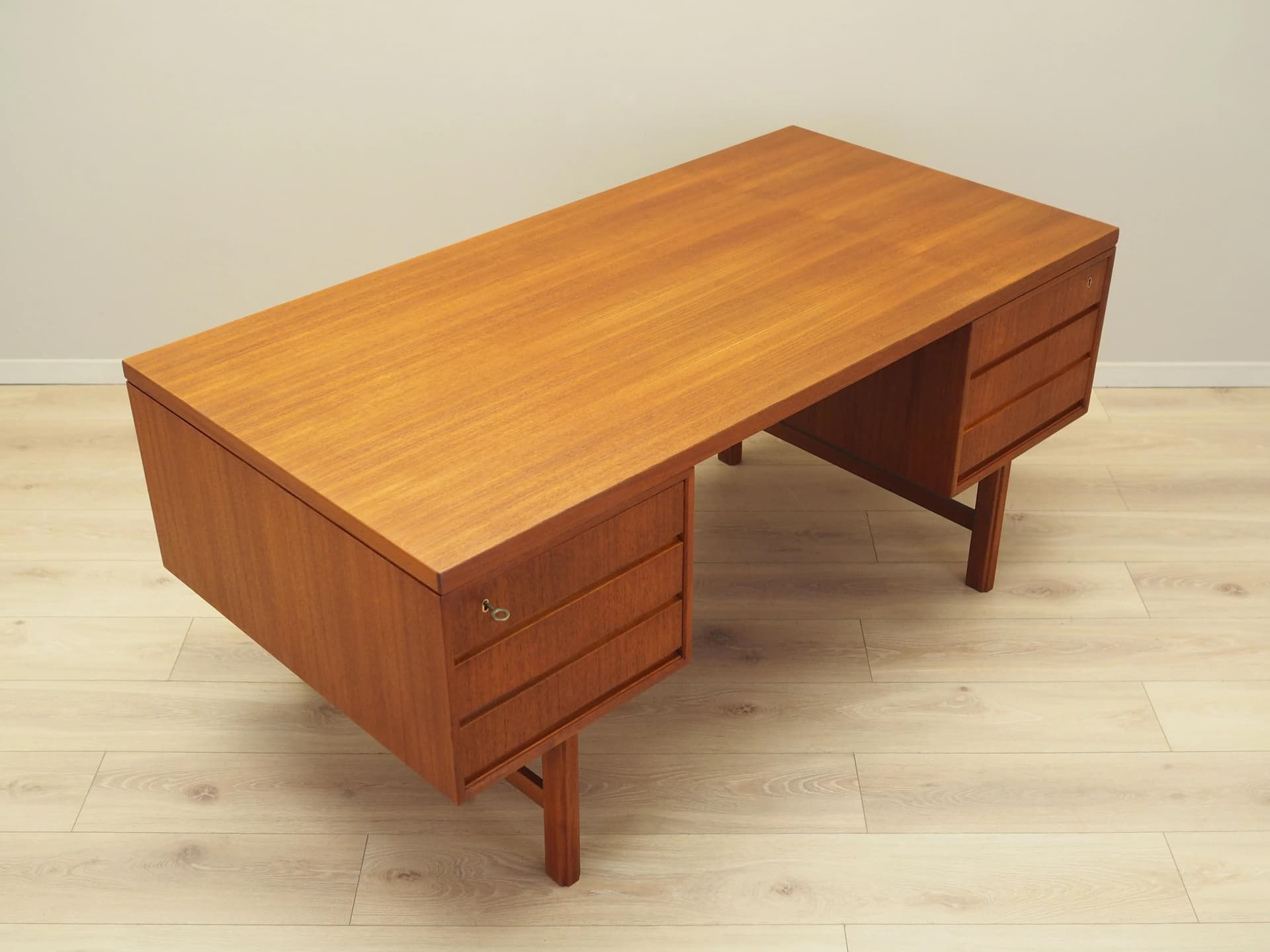 Desk, teak, orange, Denmark, 1970s - 25022