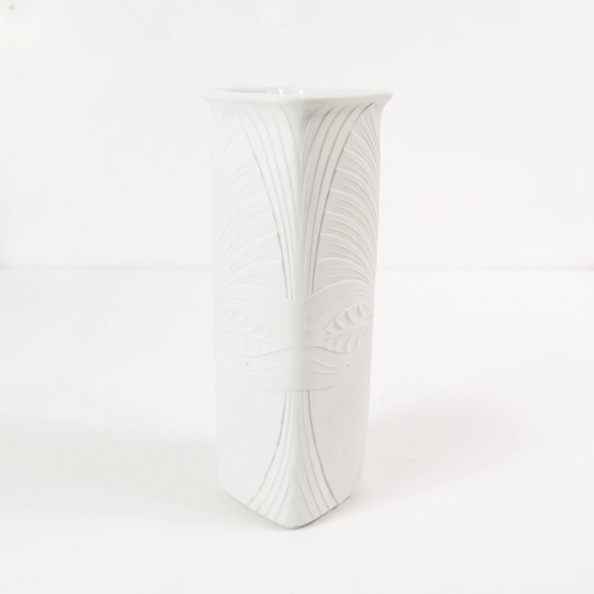 Vase, model 1442/23, white porcelain, Kaiser, Germany, 1970s. - 335466