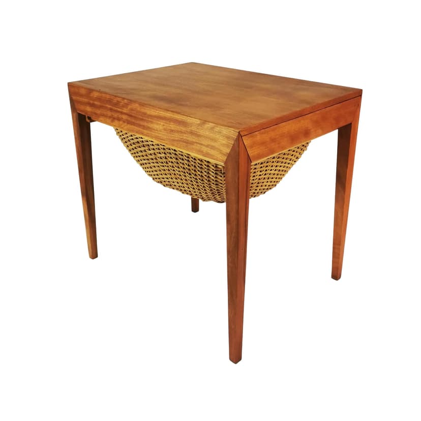 Stolik pomocnik Mid Century, teak brązowy, buk brązowy, ratan beżowy, proj. S. Hansen, Haslev, Dania, lata 50.