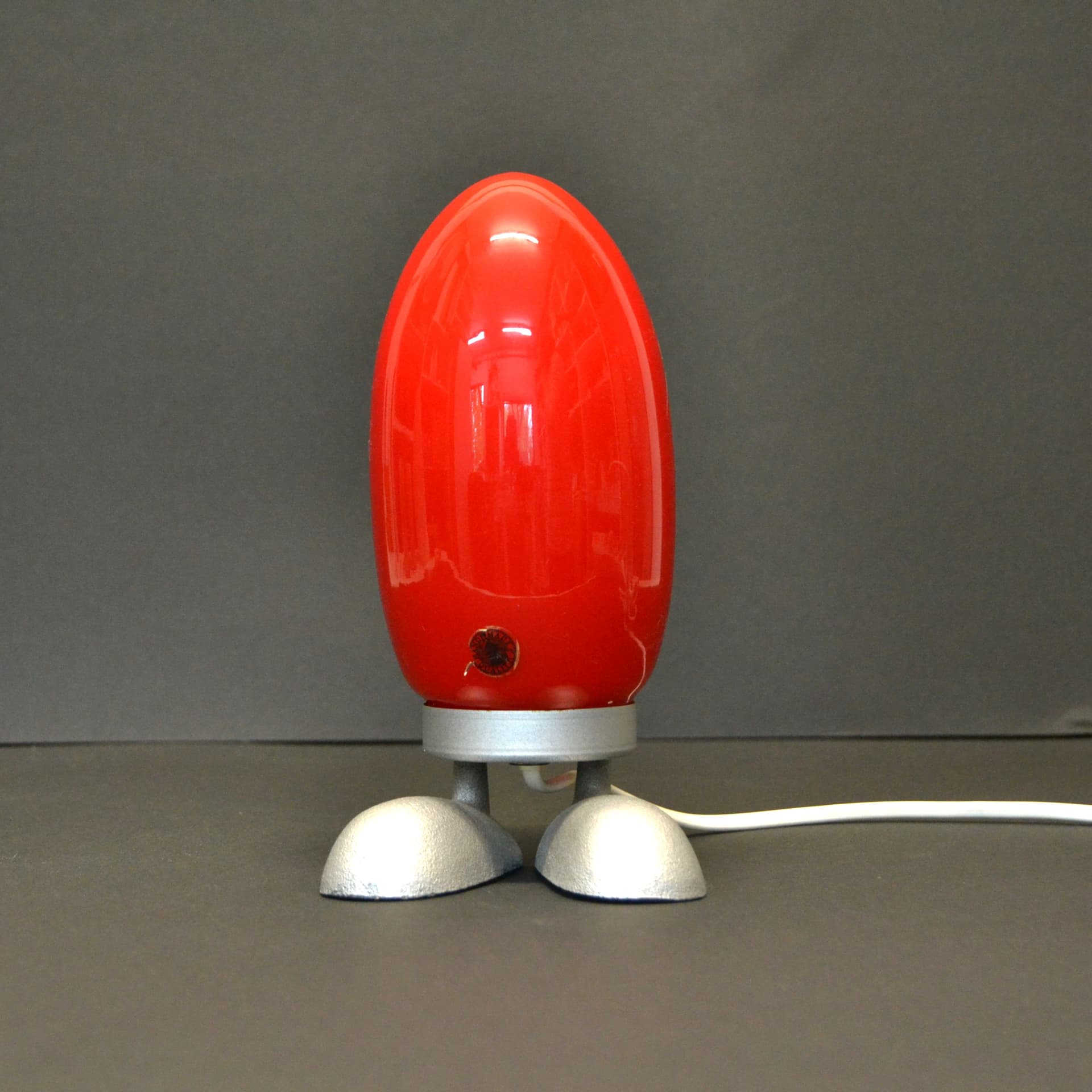 Lampka nocna Dino Egg, szkło czerwone, metal srebrny, proj. T. Konno, Ikea, Szwecja, lata 90. - 169
