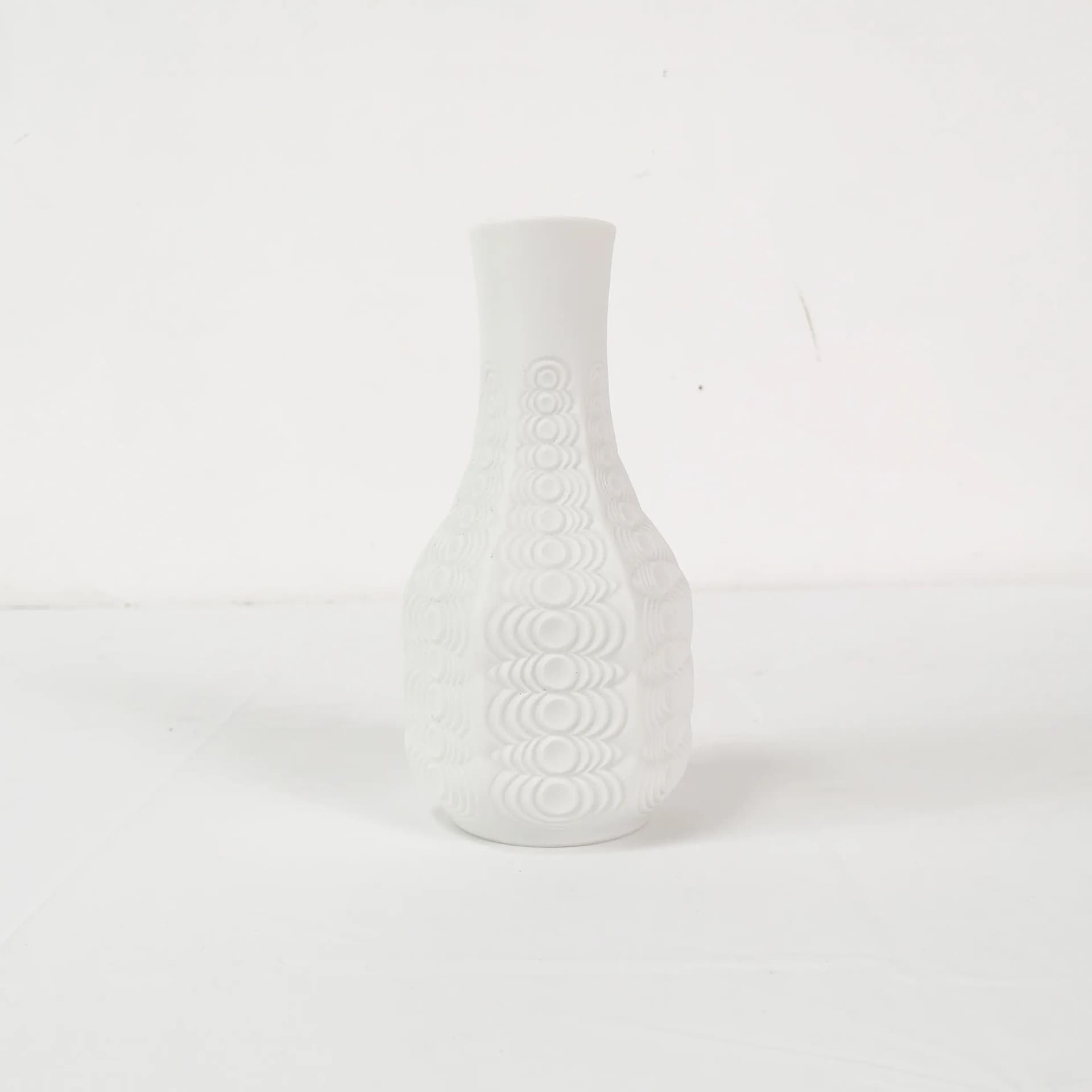 Vase Op-Art, white porcelain, Seltmann Weiden, Germany, 1960s - 336057