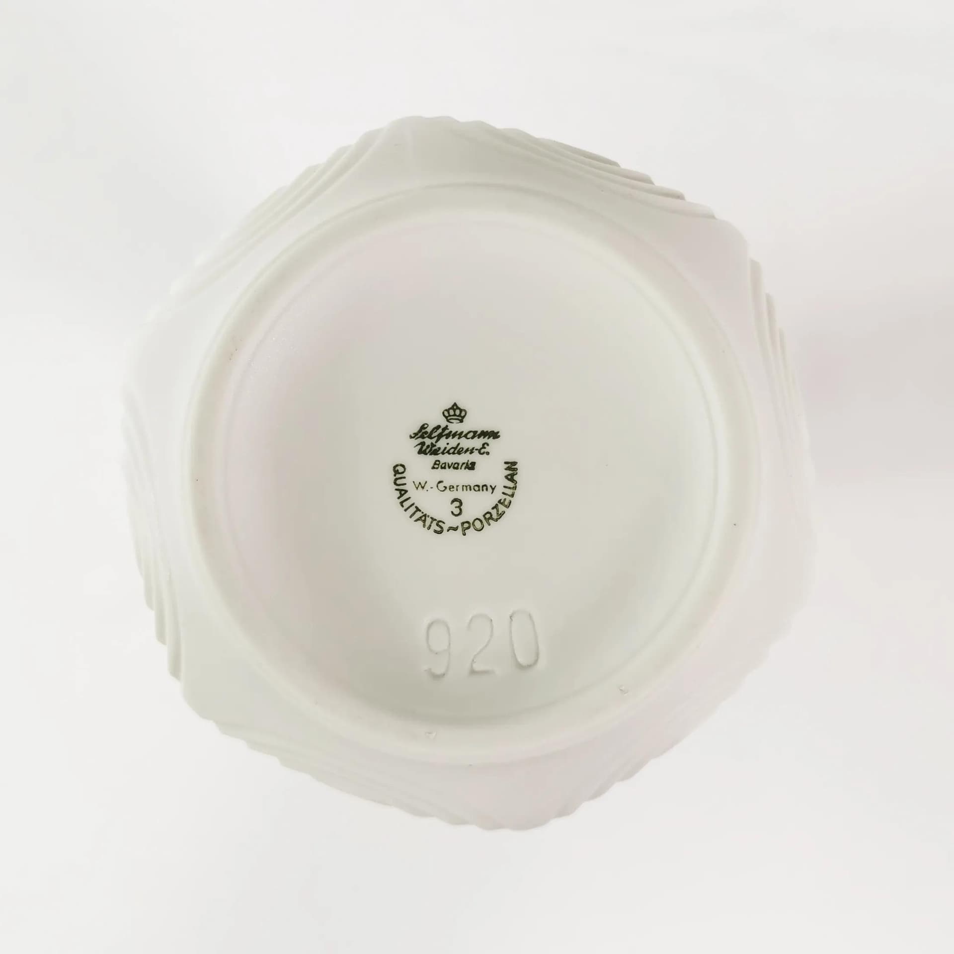 Vase Op-Art, white porcelain, Seltmann Weiden, Germany, 1960s - 336065