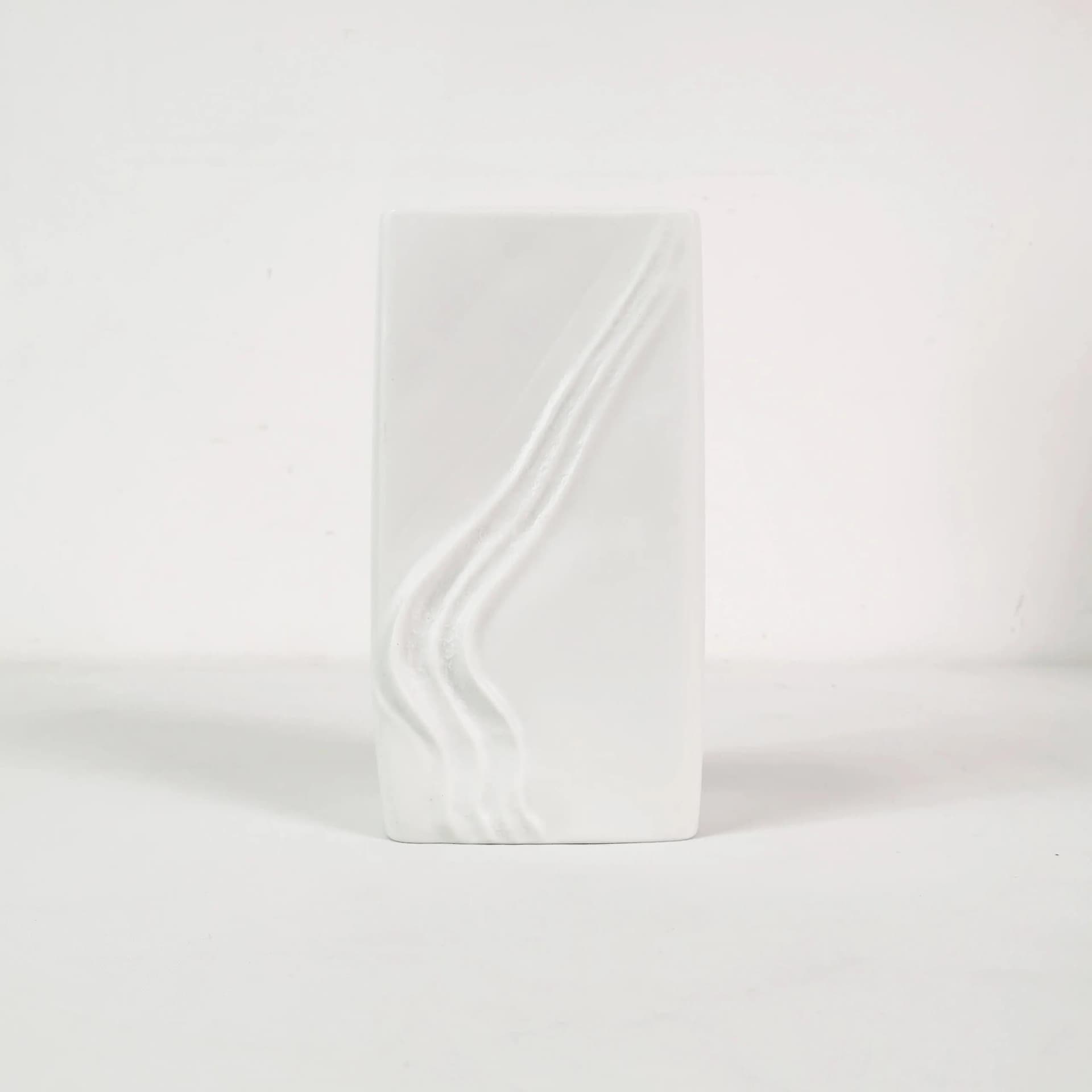Vase, white porcelain, by M. Freyer, Rosenthal, Germany, 1970s. - 336972