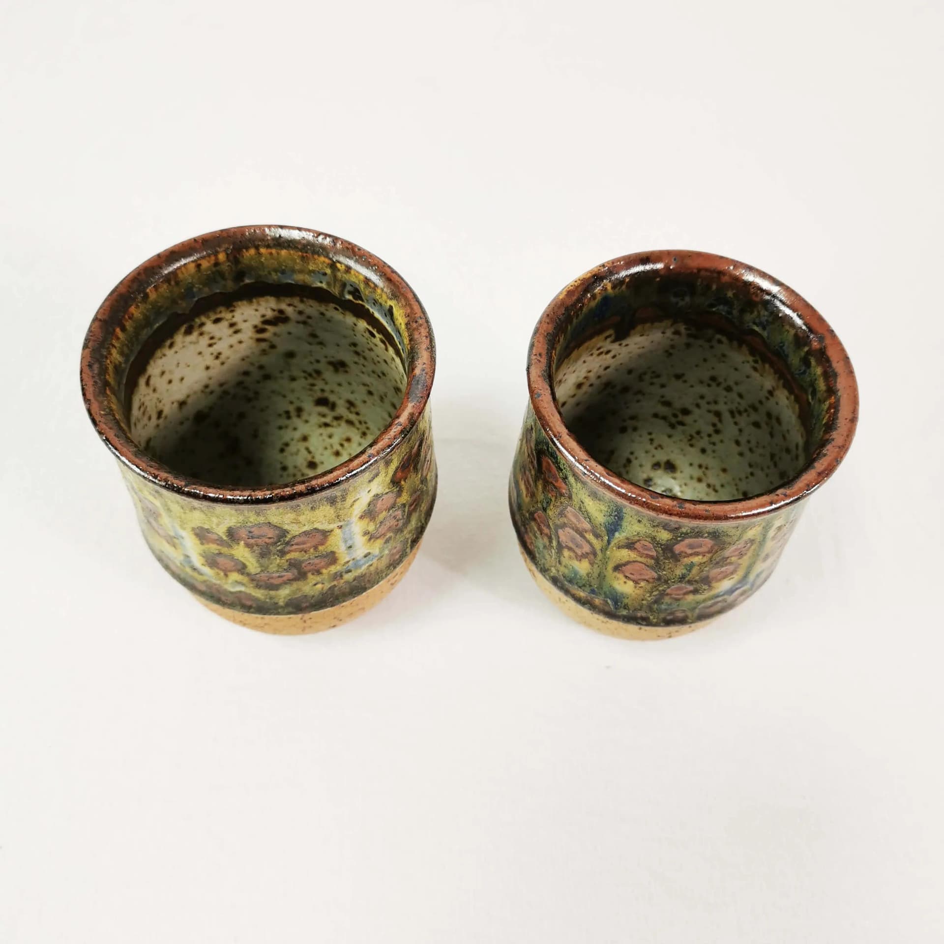 Zestaw dwóch kubków, Mid century, beżowy zielony, kamionka, Dania, lata 60. - 336714