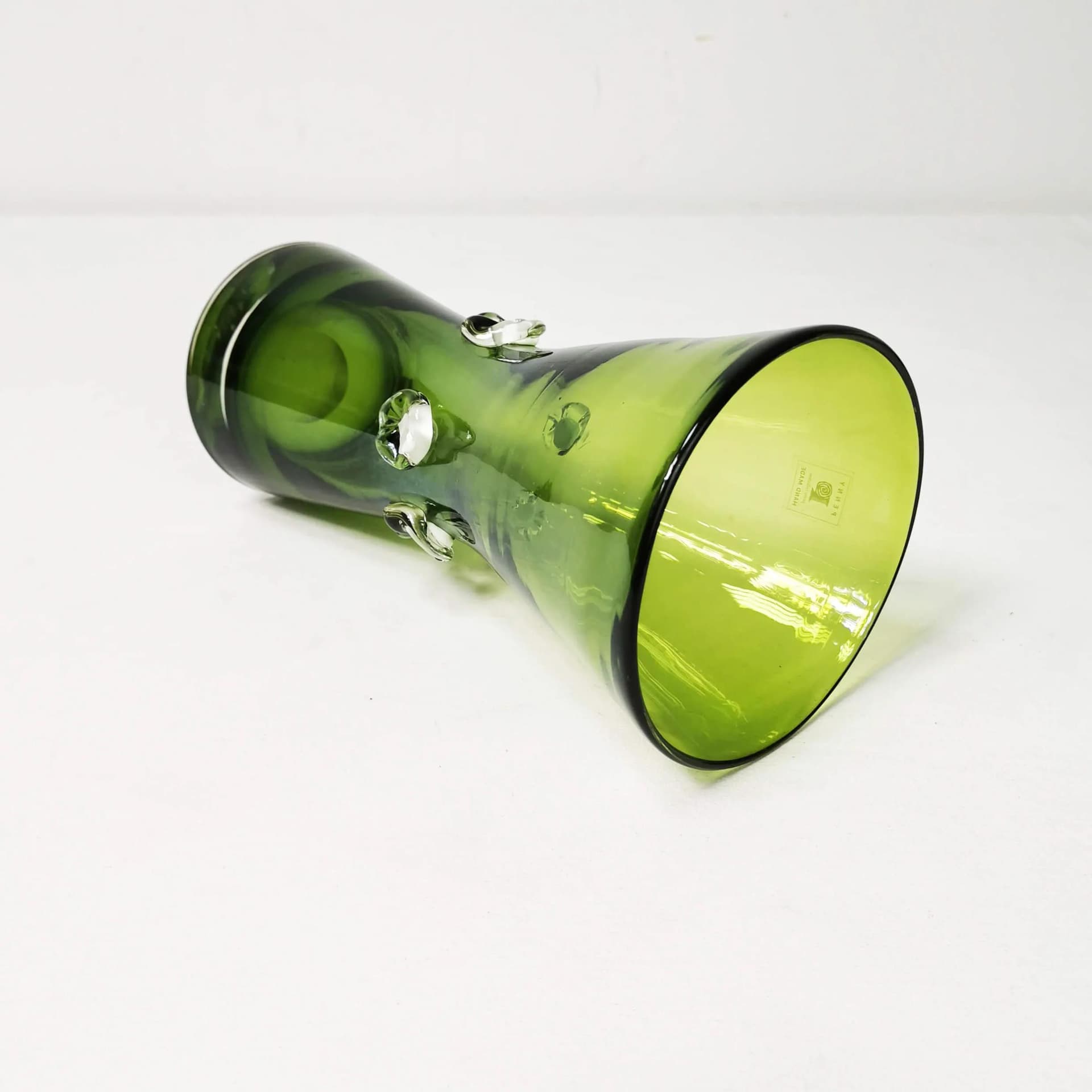 Vase, green white, glass, Italy, 1970s. - 336659