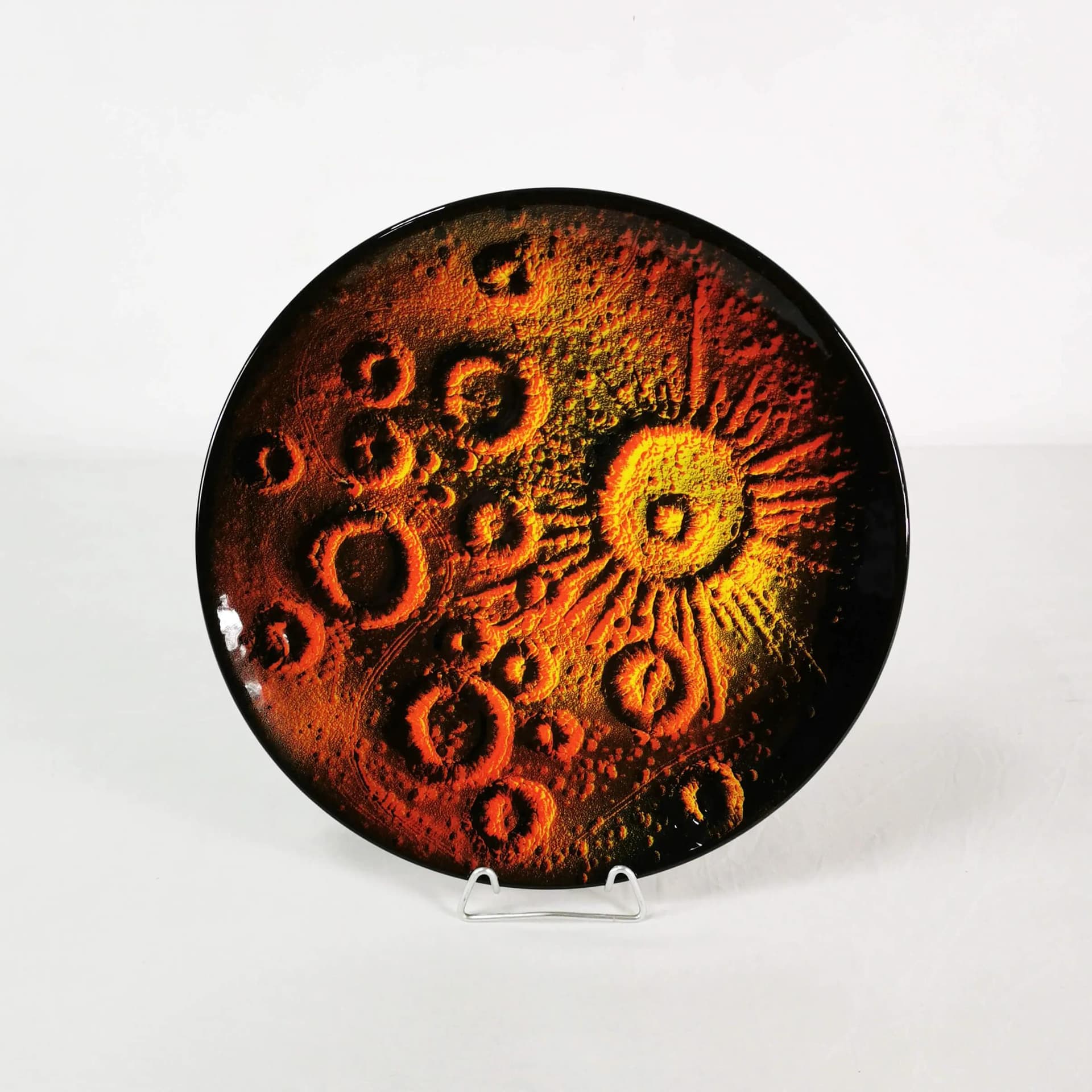 Wall plate Op-Art, orange red yellow black, stoneware, by L. Cellarosi, Italy, 1970s. - 336639