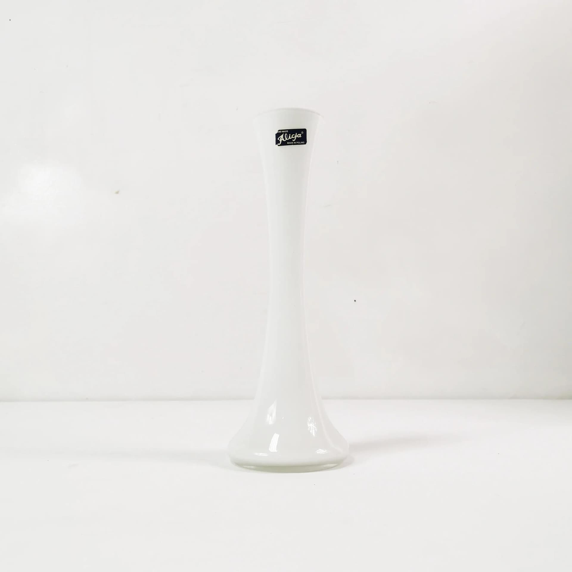 Vase Minimalist, white glass, Huta Alicja Tarnów, Poland, 1980s. - 336468