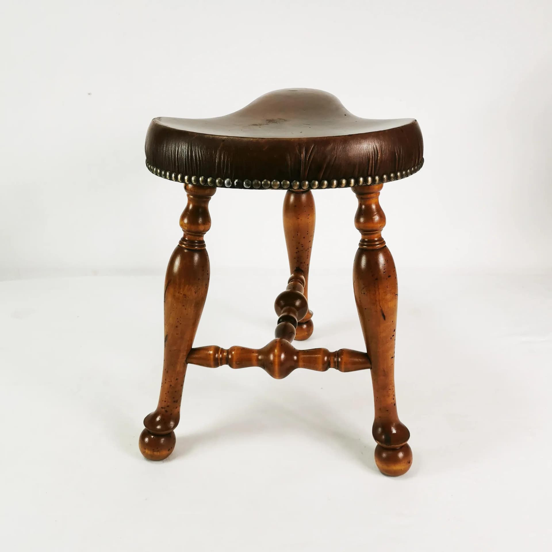 Taboret wiktoriański, brązowy, drewno, skóra naturalna, Hiszpania, XIX w. - 337531